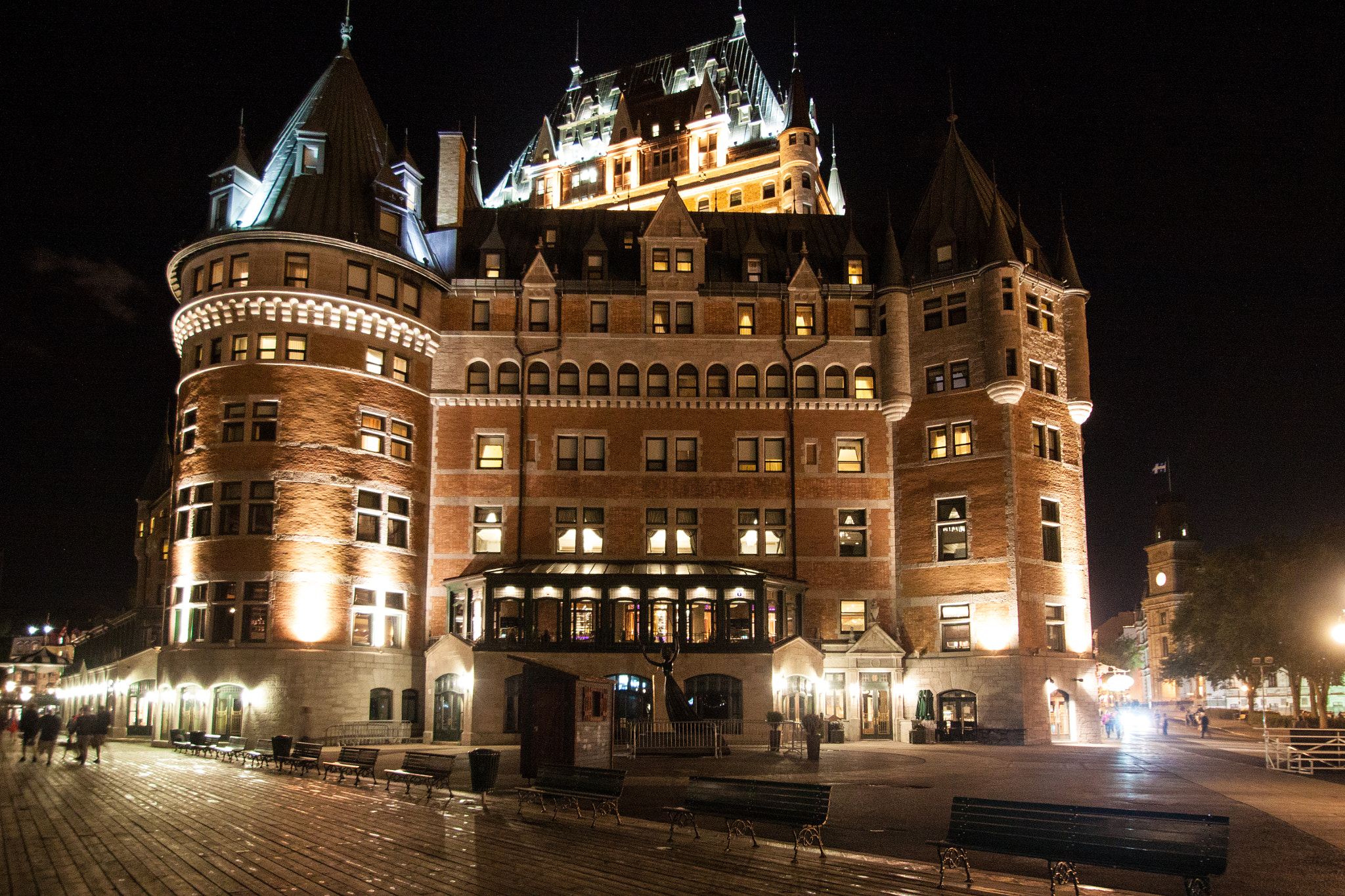 Sigma 10-20mm F3.5 EX DC HSM sample photo. Canada chateau frontenac vieux quebec photography