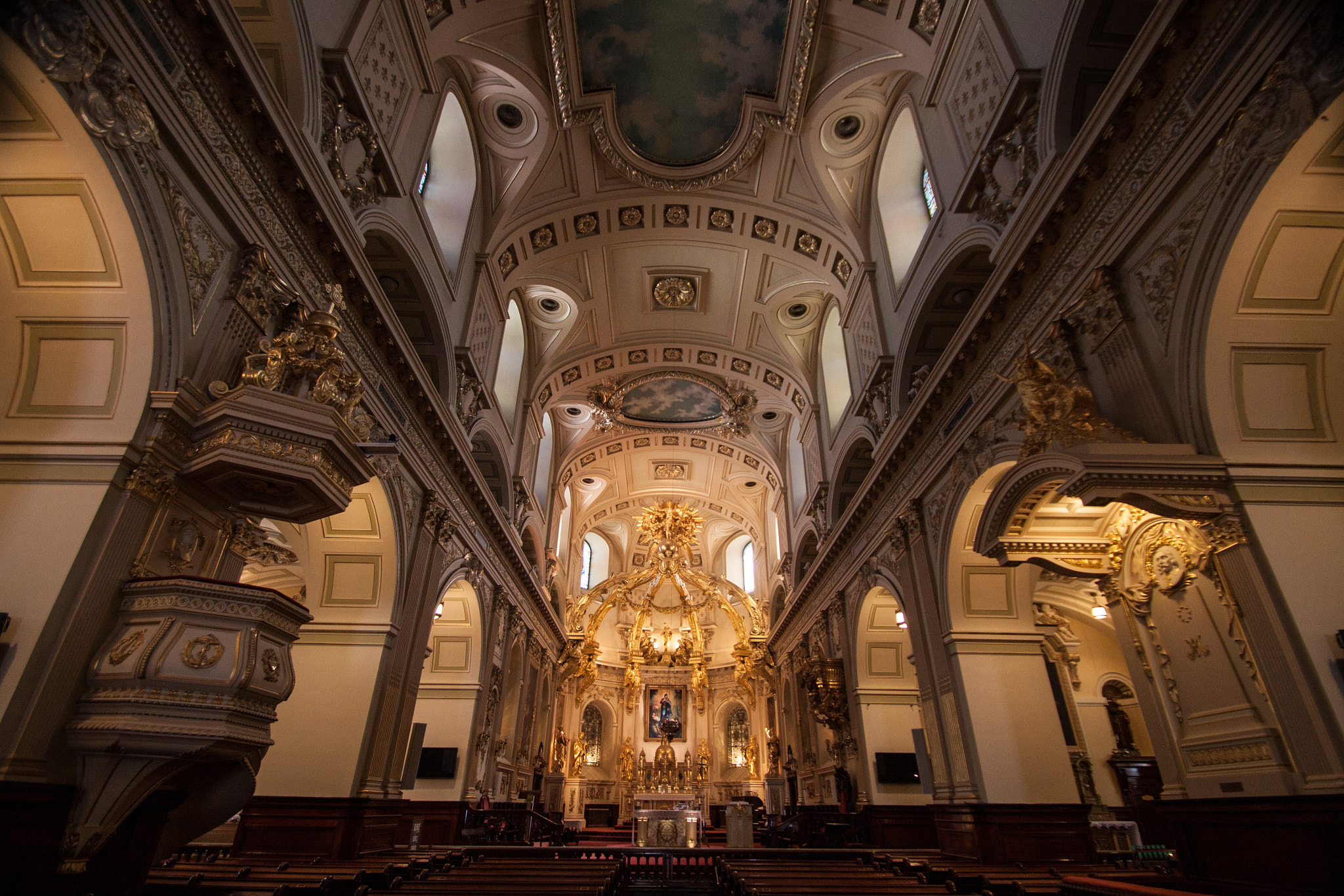 Sigma 10-20mm F3.5 EX DC HSM sample photo. Canada basilique cathedrale notre dame de quebec vieux quebec photography