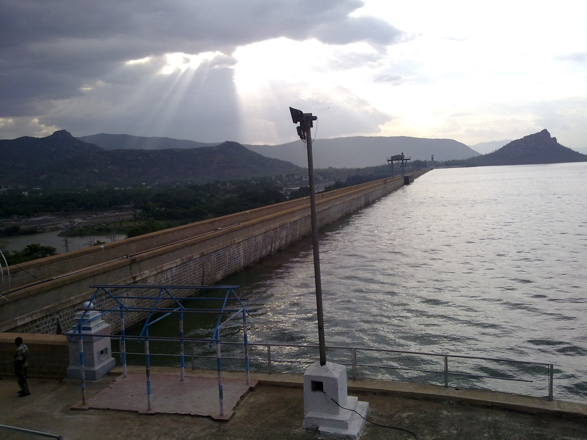 Nokia N79 sample photo. Mattur dam photography