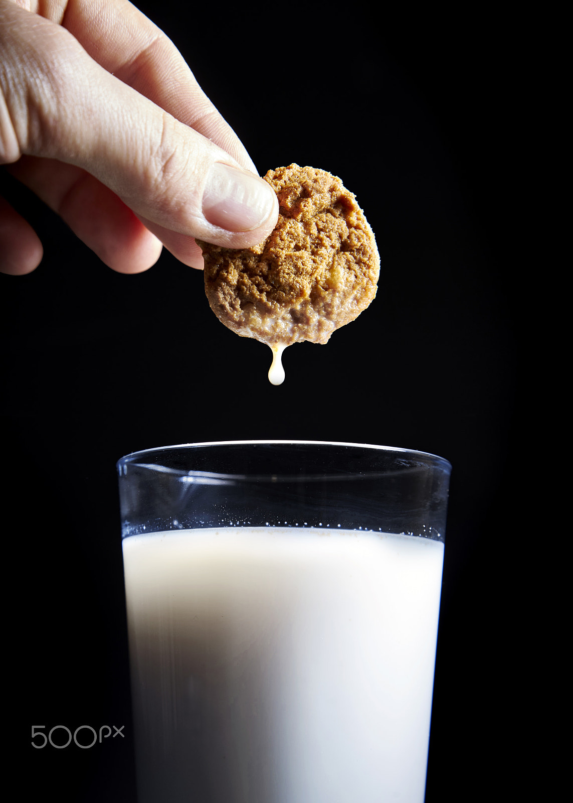Sony a7R + Canon EF 24-105mm F4L IS USM sample photo. Biscuit and milk photography