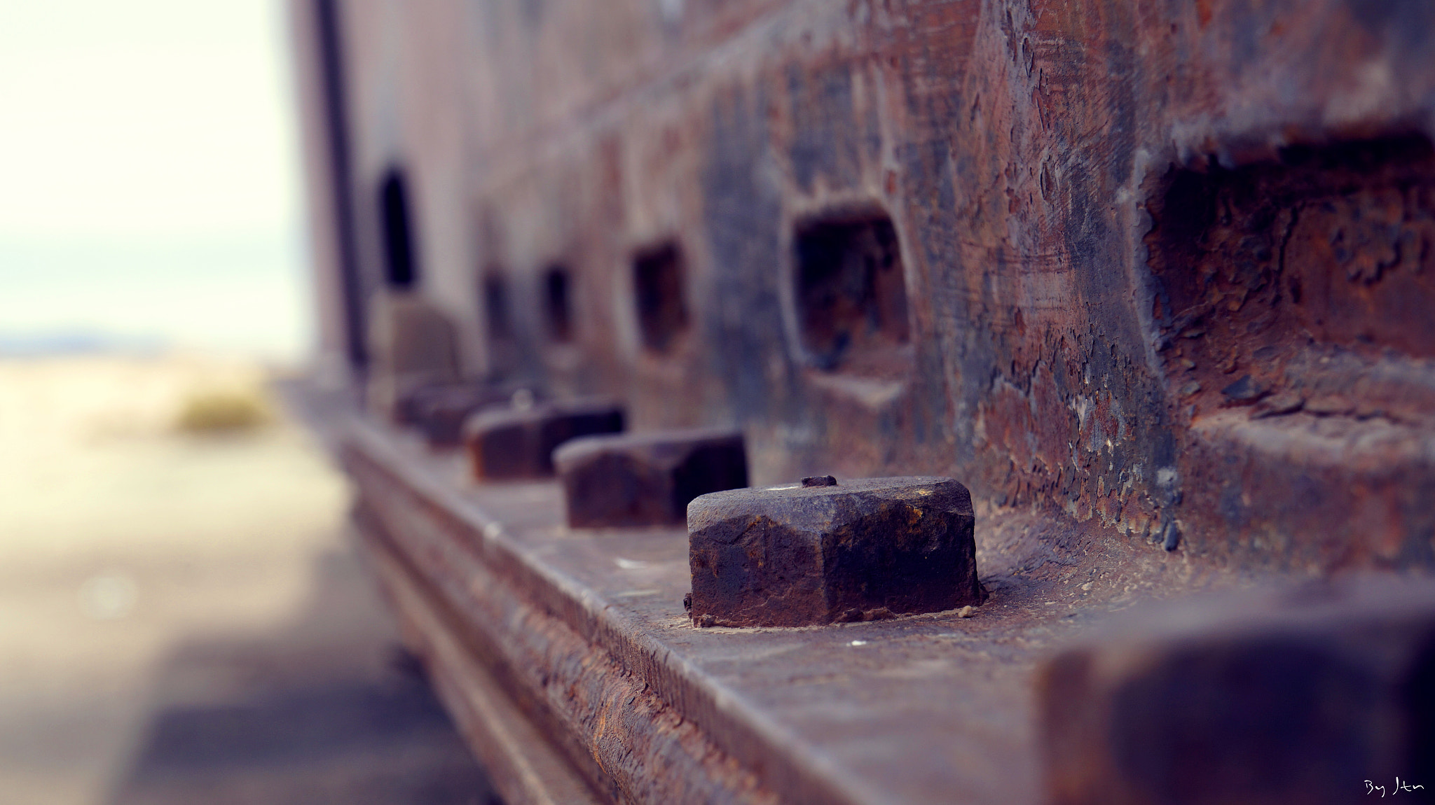 Sony E 18-55mm F3.5-5.6 OSS sample photo. Cementerio de trenes photography