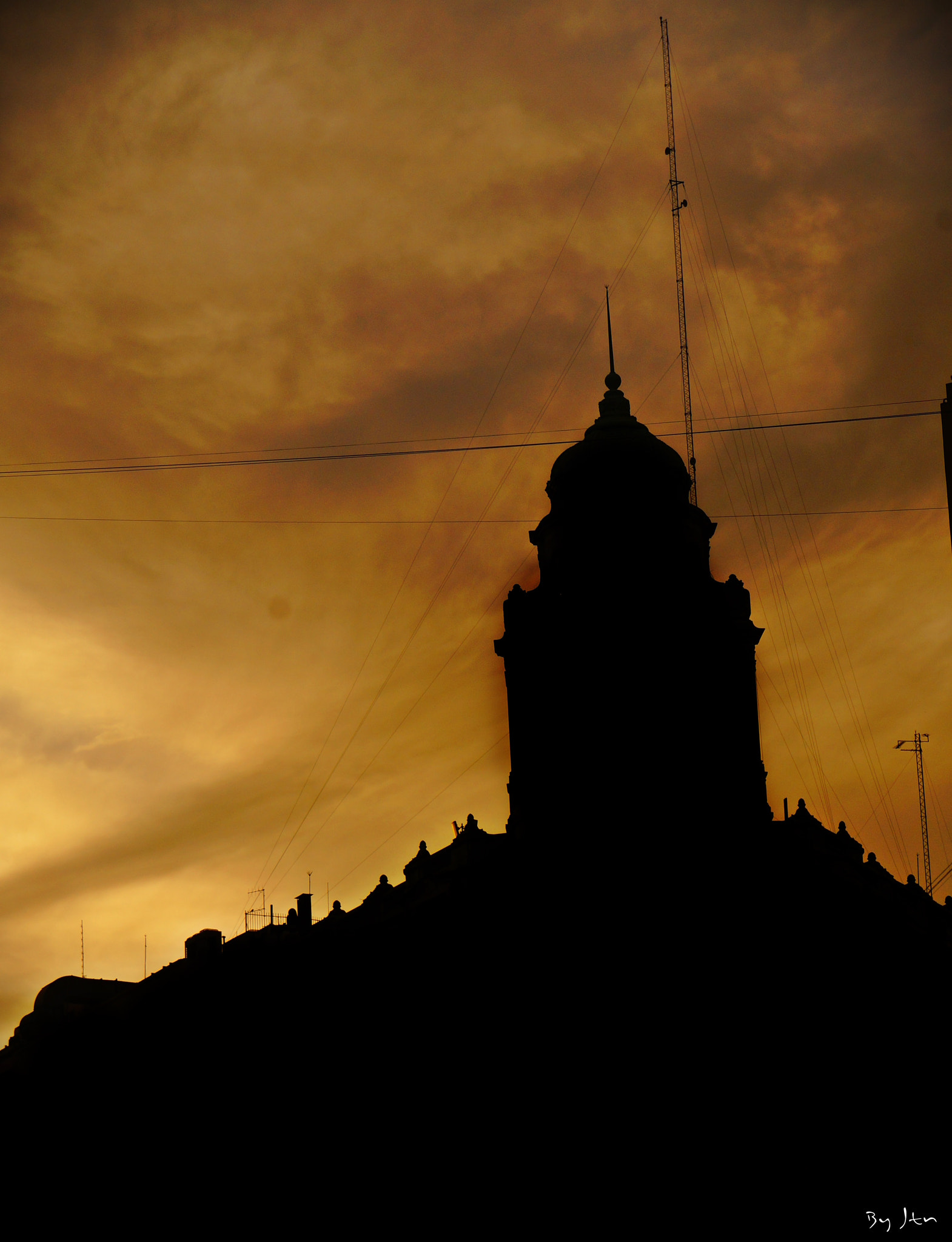 Sony FE 28-70mm F3.5-5.6 OSS sample photo. Basilica al atardecer photography