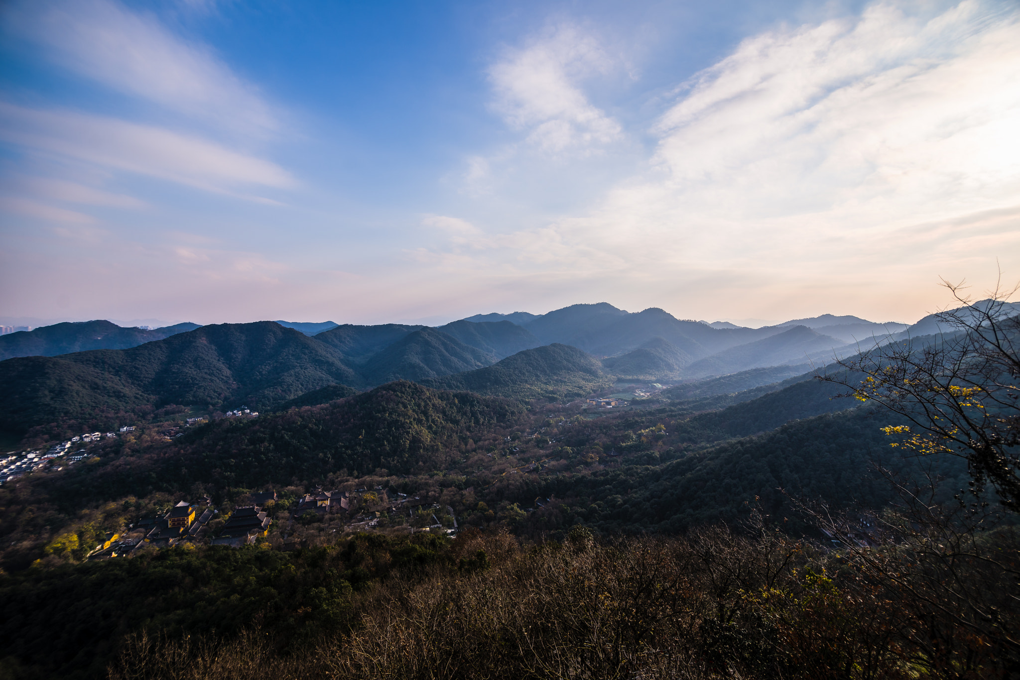 Nikon D610 + Tokina AT-X Pro 11-16mm F2.8 DX II sample photo. Mountains of hanzhou photography