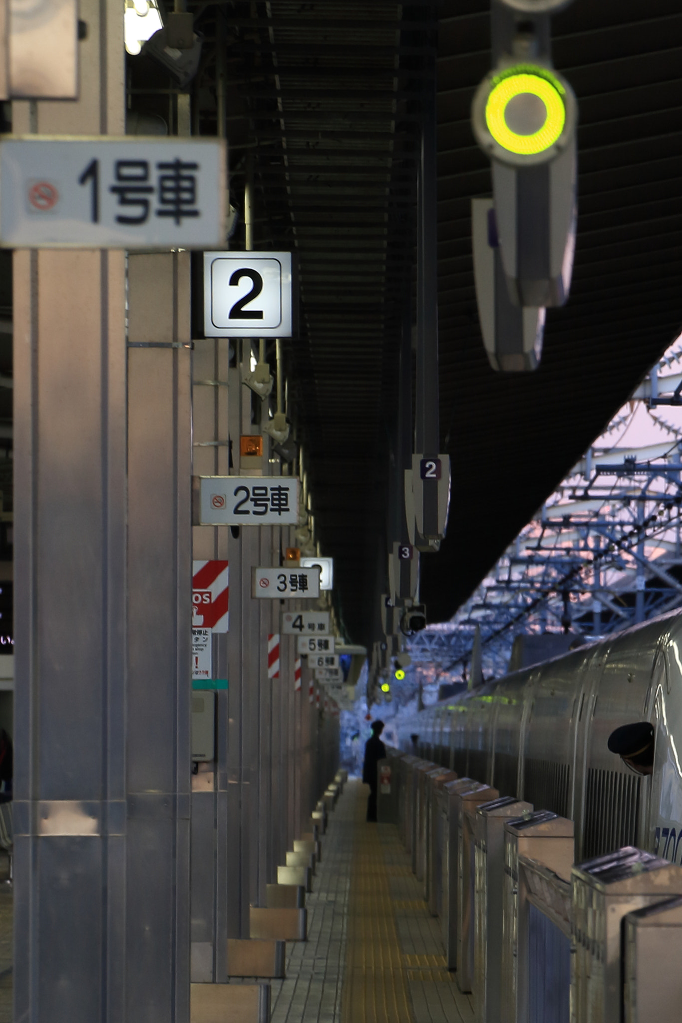 Canon EOS-1D Mark III sample photo. Line 2 photography