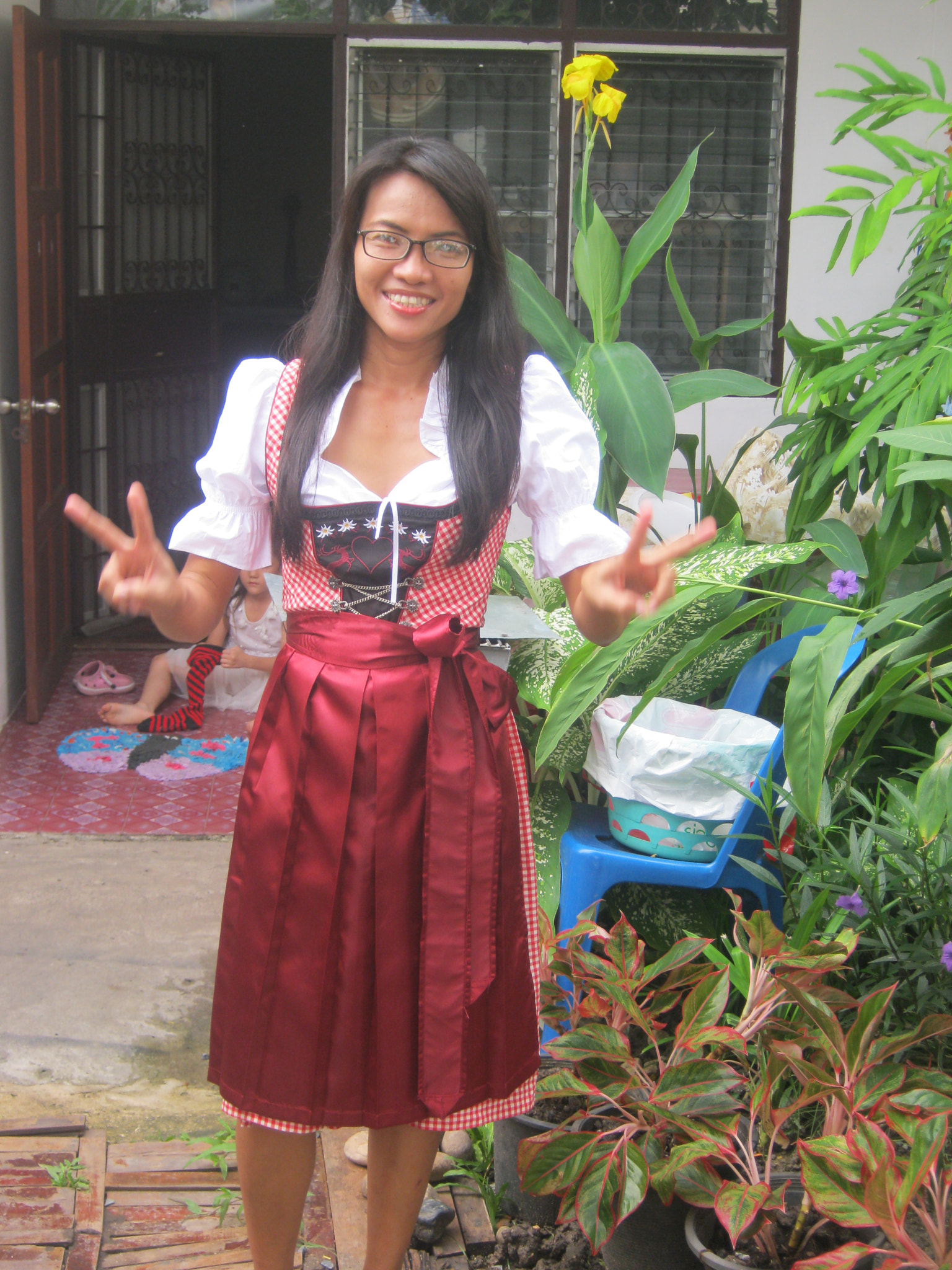 Canon PowerShot A495 sample photo. Tuktik dirndl photography