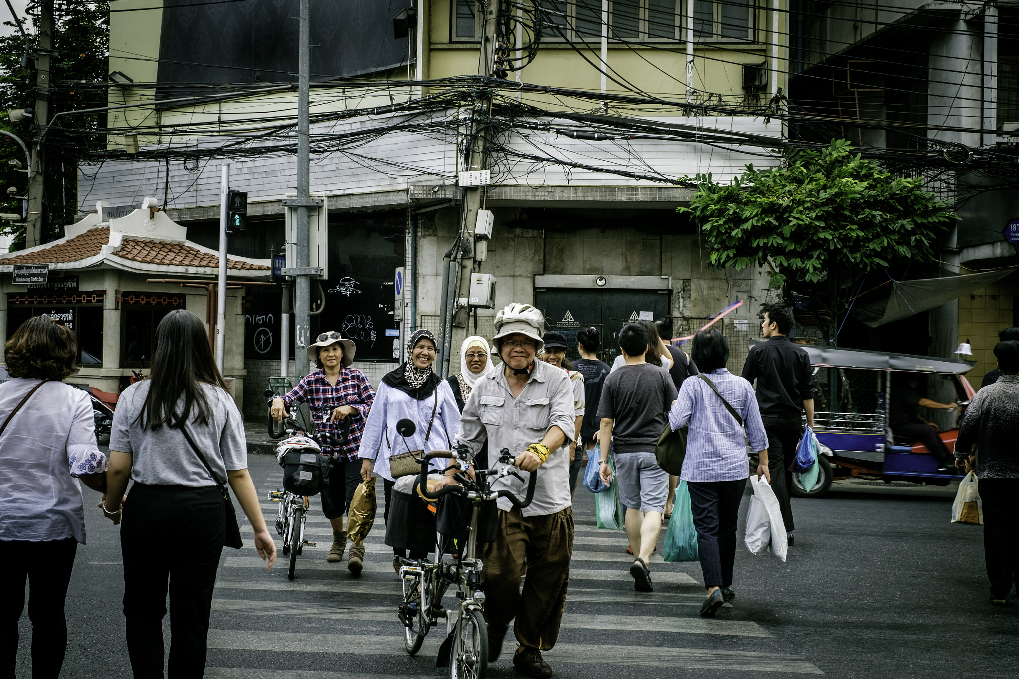 Fujifilm X-T10 + Fujifilm XF 16-55mm F2.8 R LM WR sample photo. Capture the happiness photography