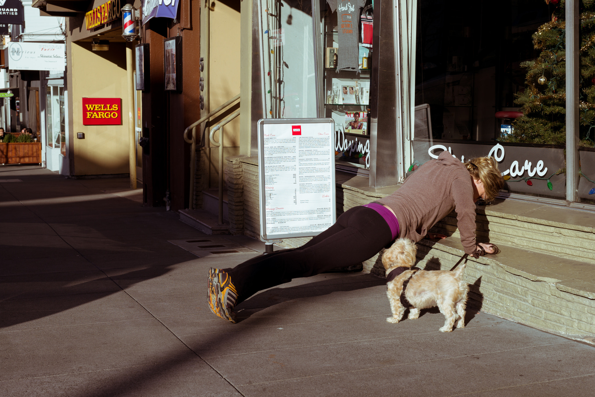 Leica APO-Summicron-M 50mm F2 ASPH sample photo. Workout in the street. castro, san fransisco, new year morning. photography