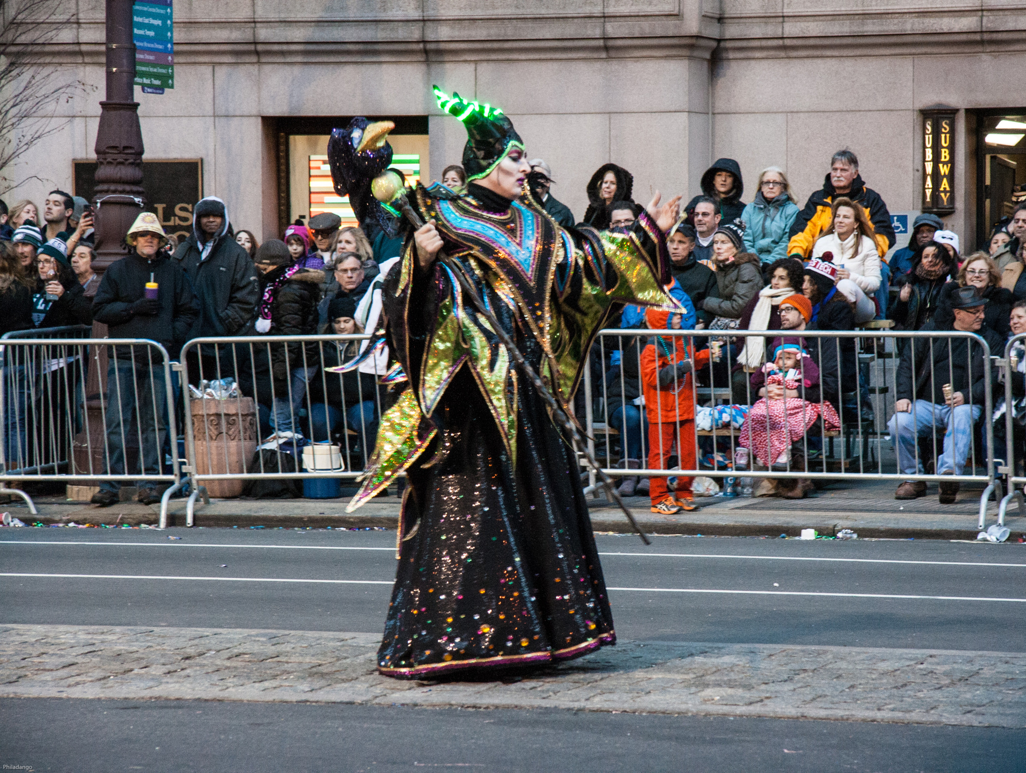 Canon EOS 400D (EOS Digital Rebel XTi / EOS Kiss Digital X) + Canon EF-S 17-85mm F4-5.6 IS USM sample photo. 2017 mummers parade | polish american photography