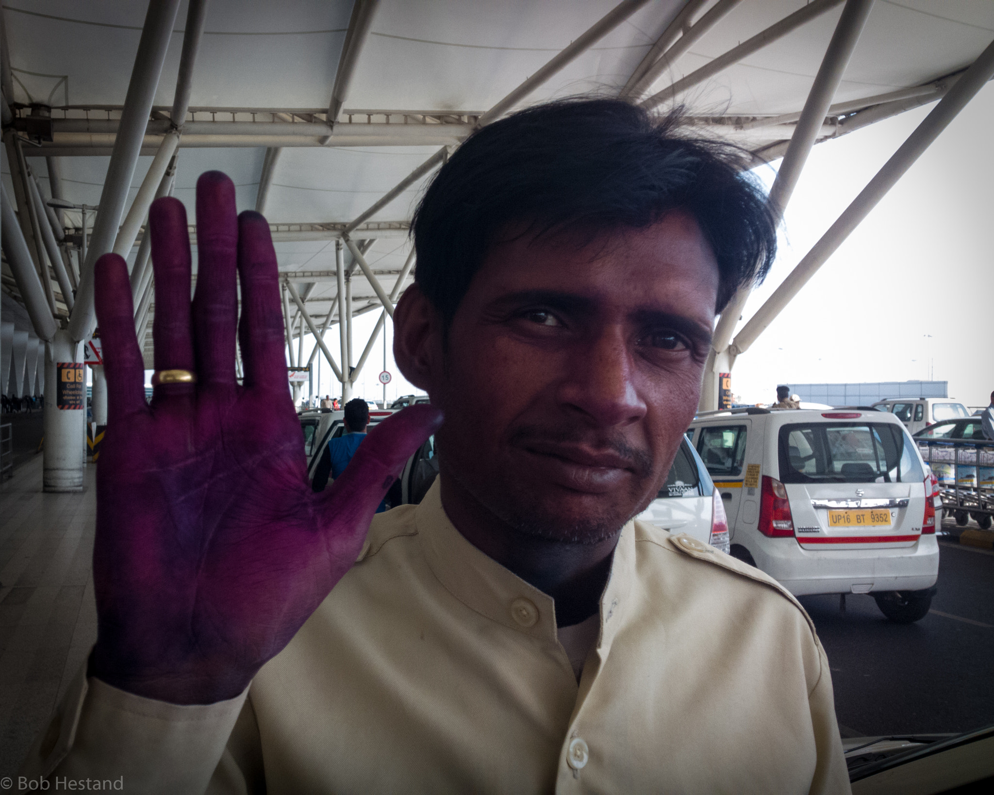 Nokia Lumia 929 sample photo. Holi: taxi driver photography