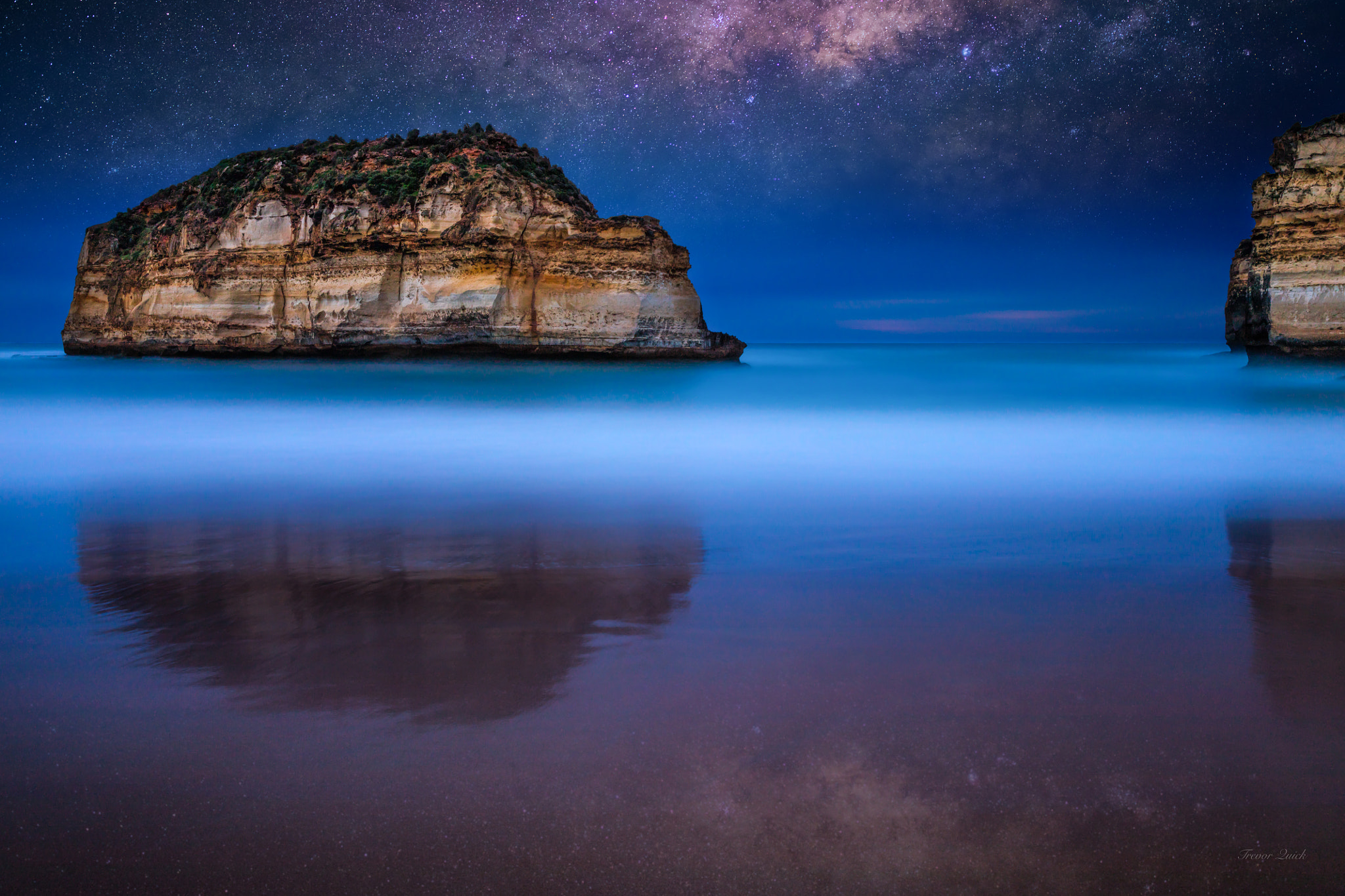 Canon EF 35mm F1.4L II USM sample photo. The cove under the milky way photography