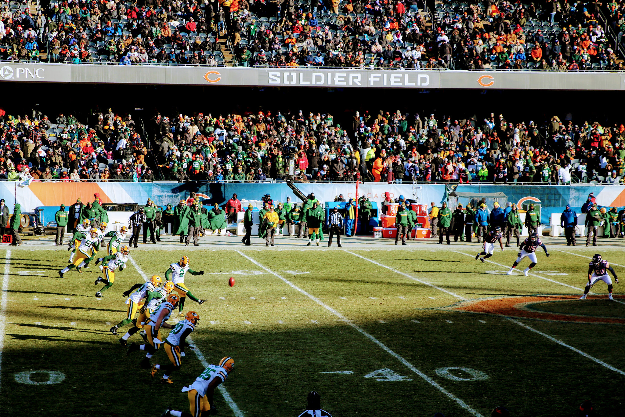 Canon EOS 760D (EOS Rebel T6s / EOS 8000D) sample photo. Bears packers, december 18, 2016 photography