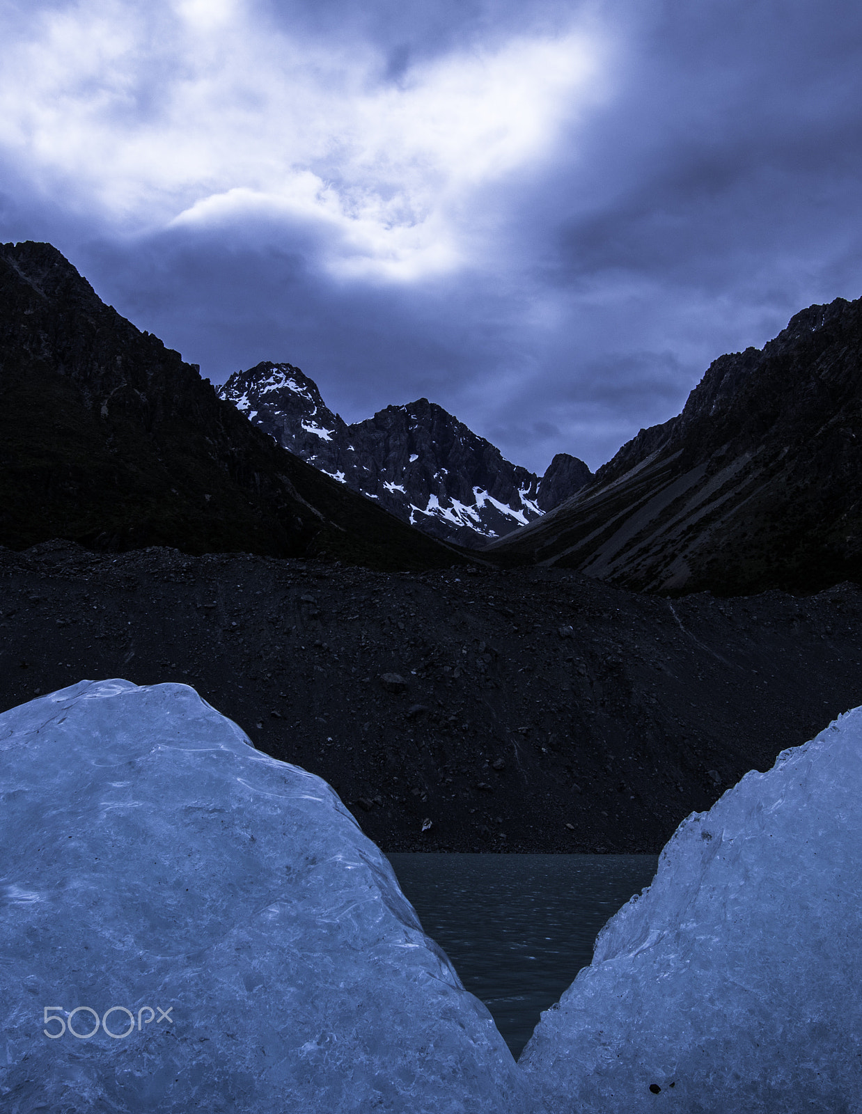 Nikon AF-S Nikkor 16-35mm F4G ED VR sample photo. Mountain and glacier photography