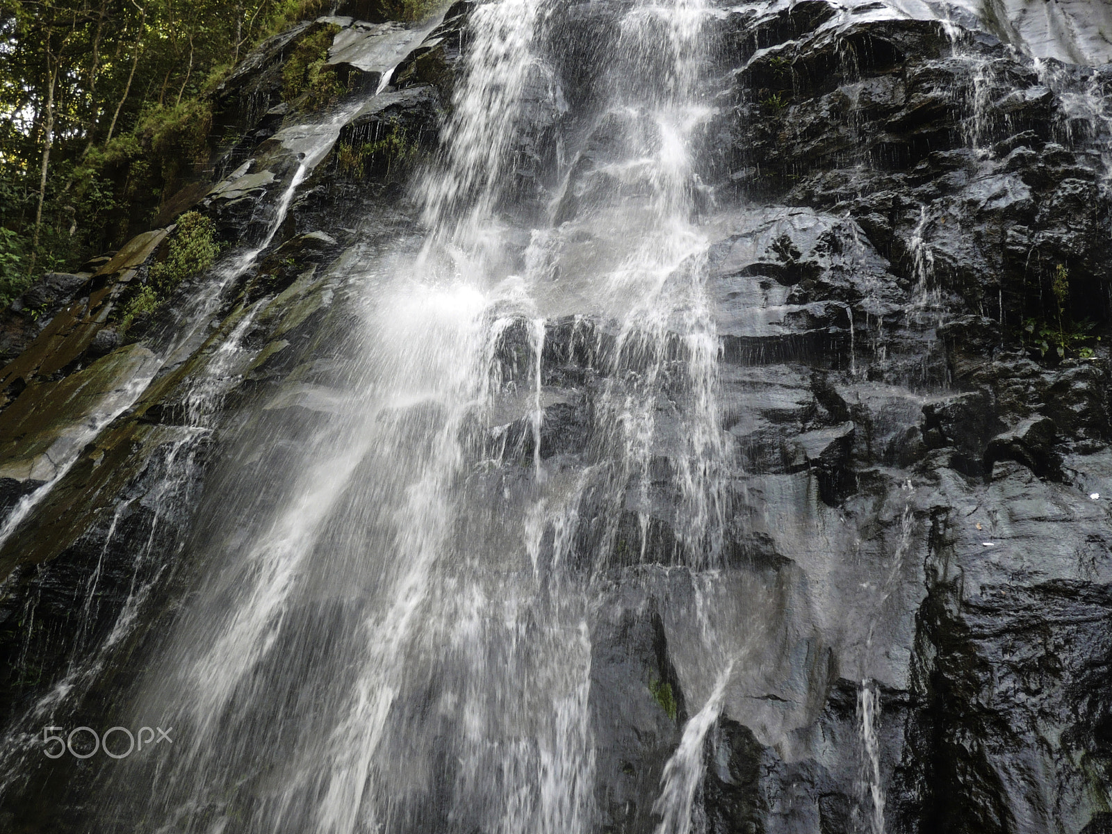 Panasonic DMC-FX100 sample photo. The cascade of a waterfall in bees falls in pachmarhi photography