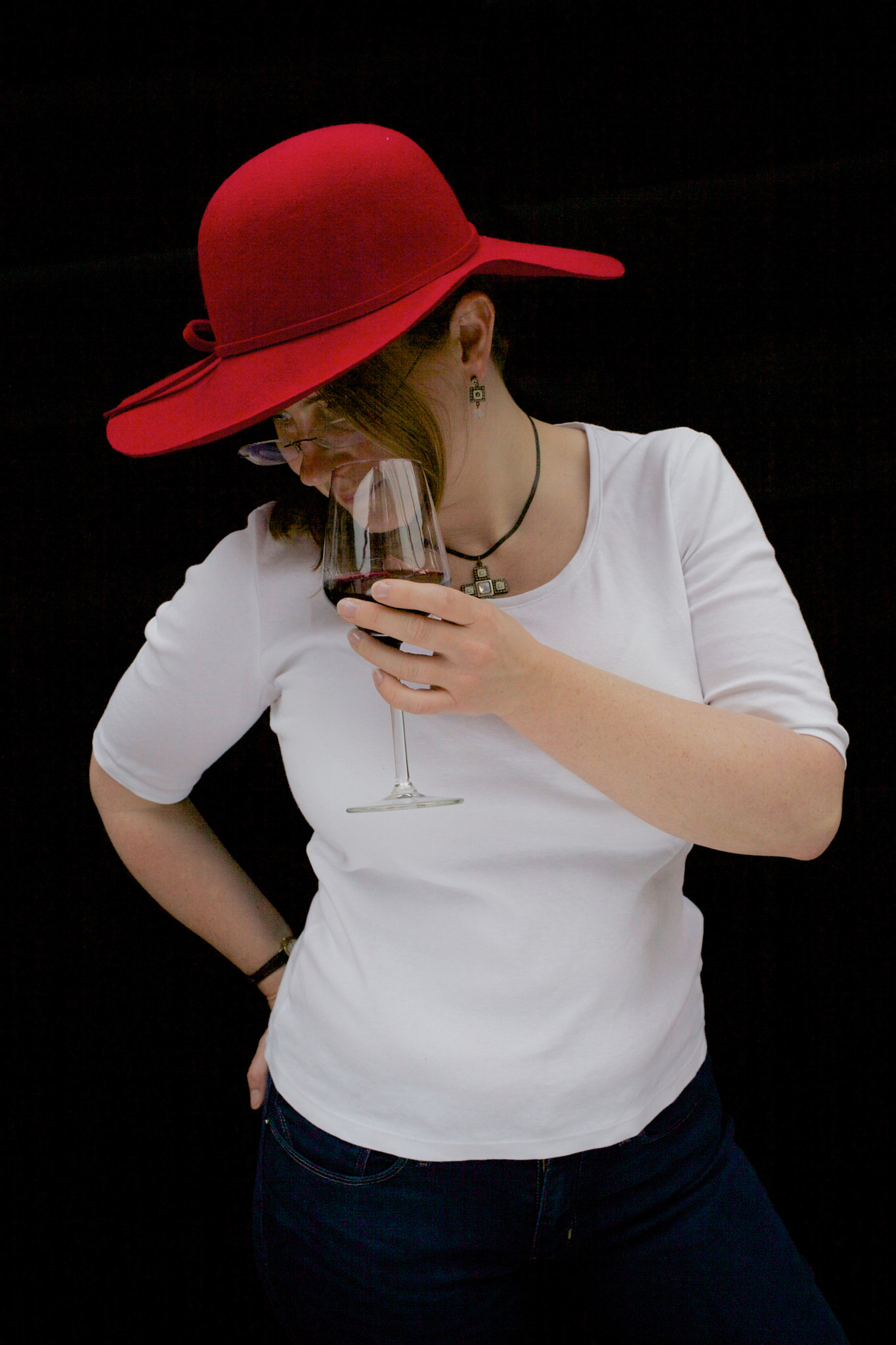 Canon EOS 5D Mark II sample photo. Deborah in the hat photography