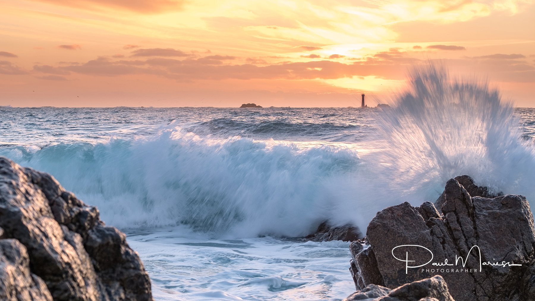 Fujifilm XF 55-200mm F3.5-4.8 R LM OIS sample photo. Seaspray photography