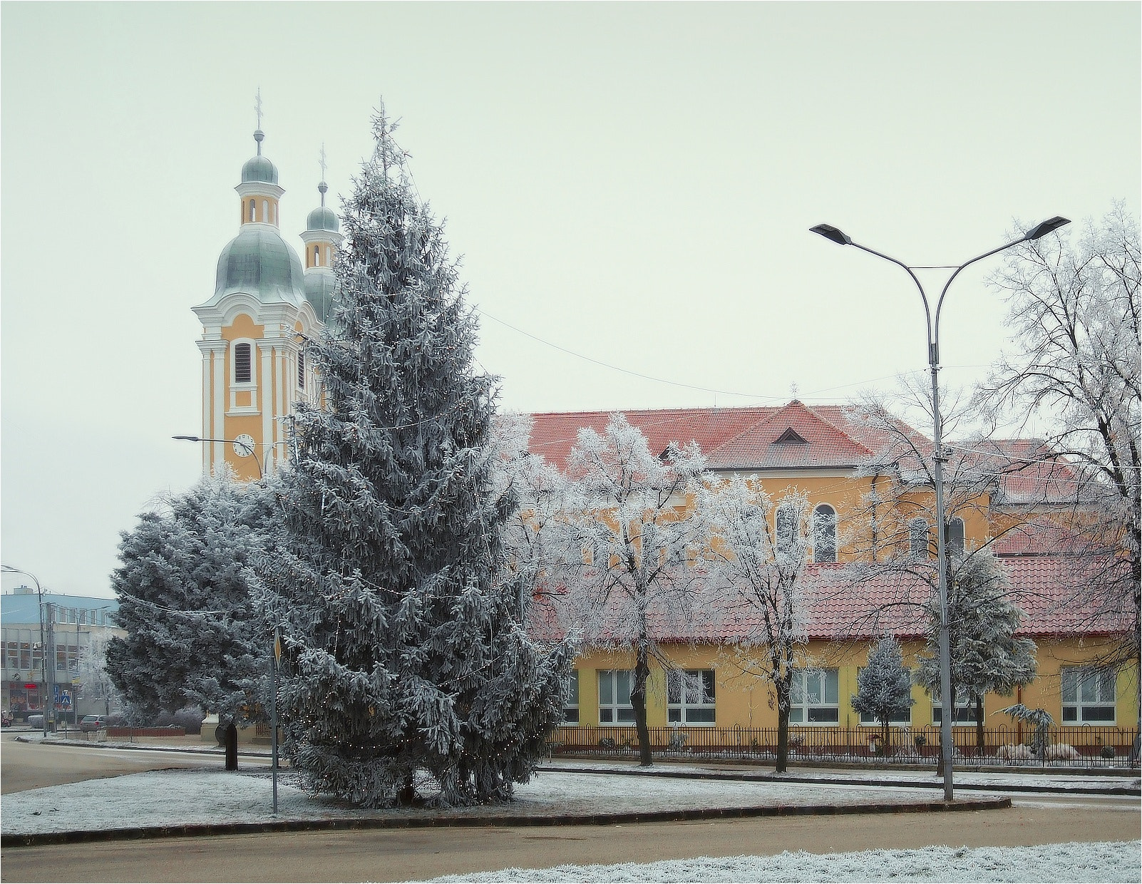 Olympus OM-D E-M10 + Sigma 19mm F2.8 DN Art sample photo. My small town photography