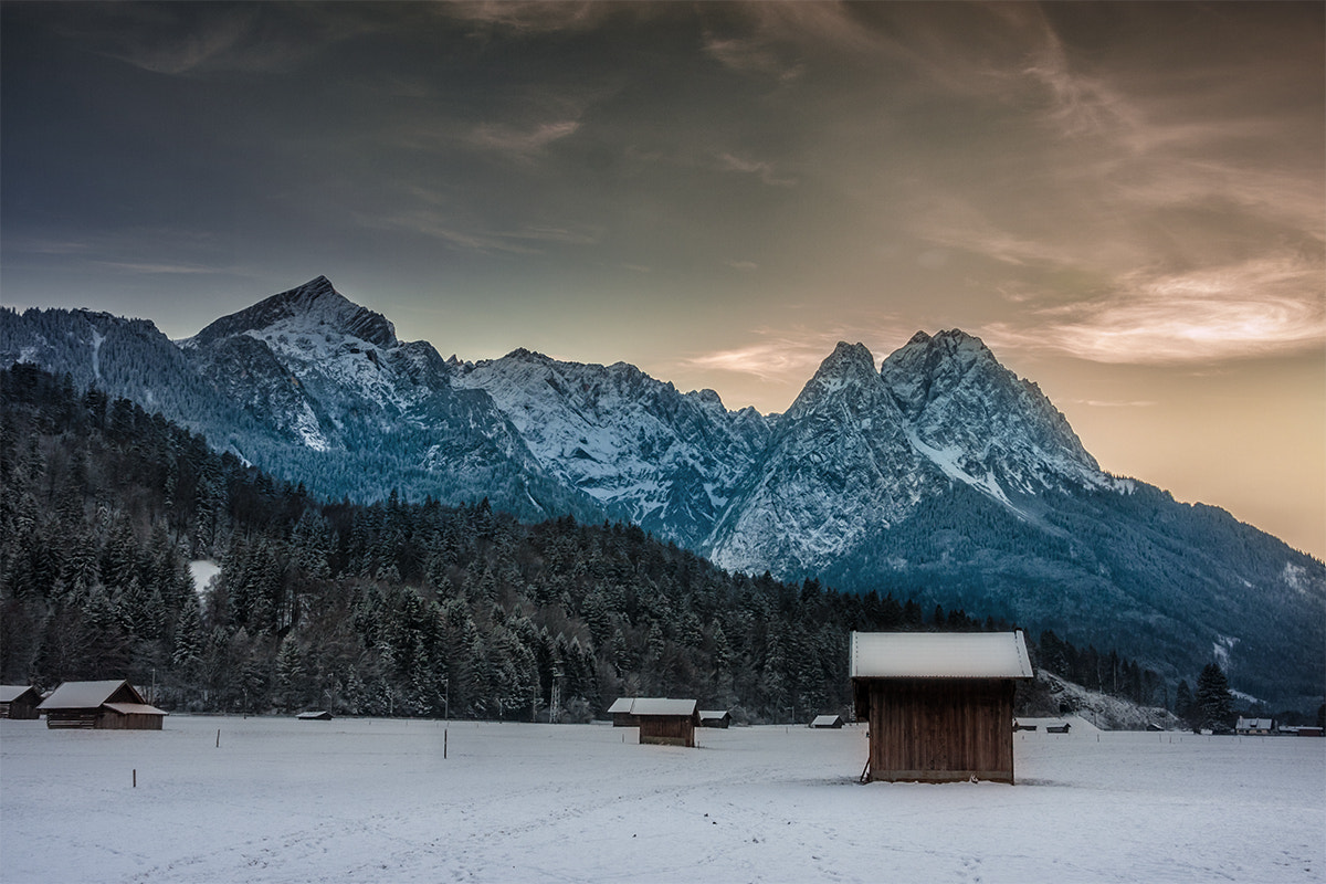 Sigma 18-200mm f/3.5-6.3 DC OS sample photo. Winterstart in garmisch-partenkirchen photography