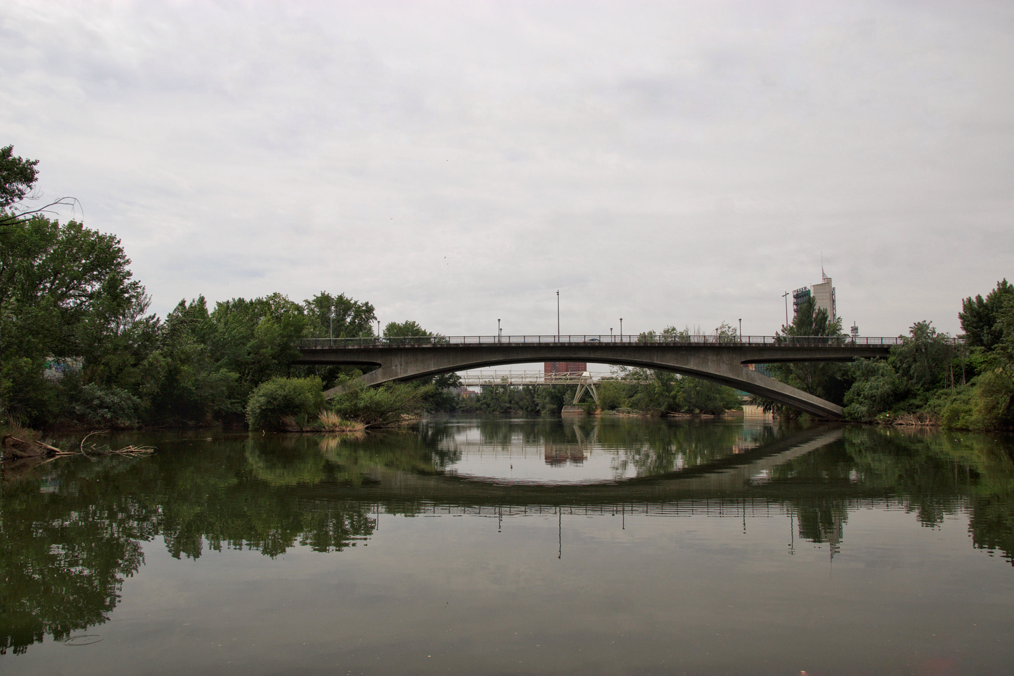 Canon 17-50mm sample photo. Puente de juan de austria sobre el pisuerga en valladolid photography