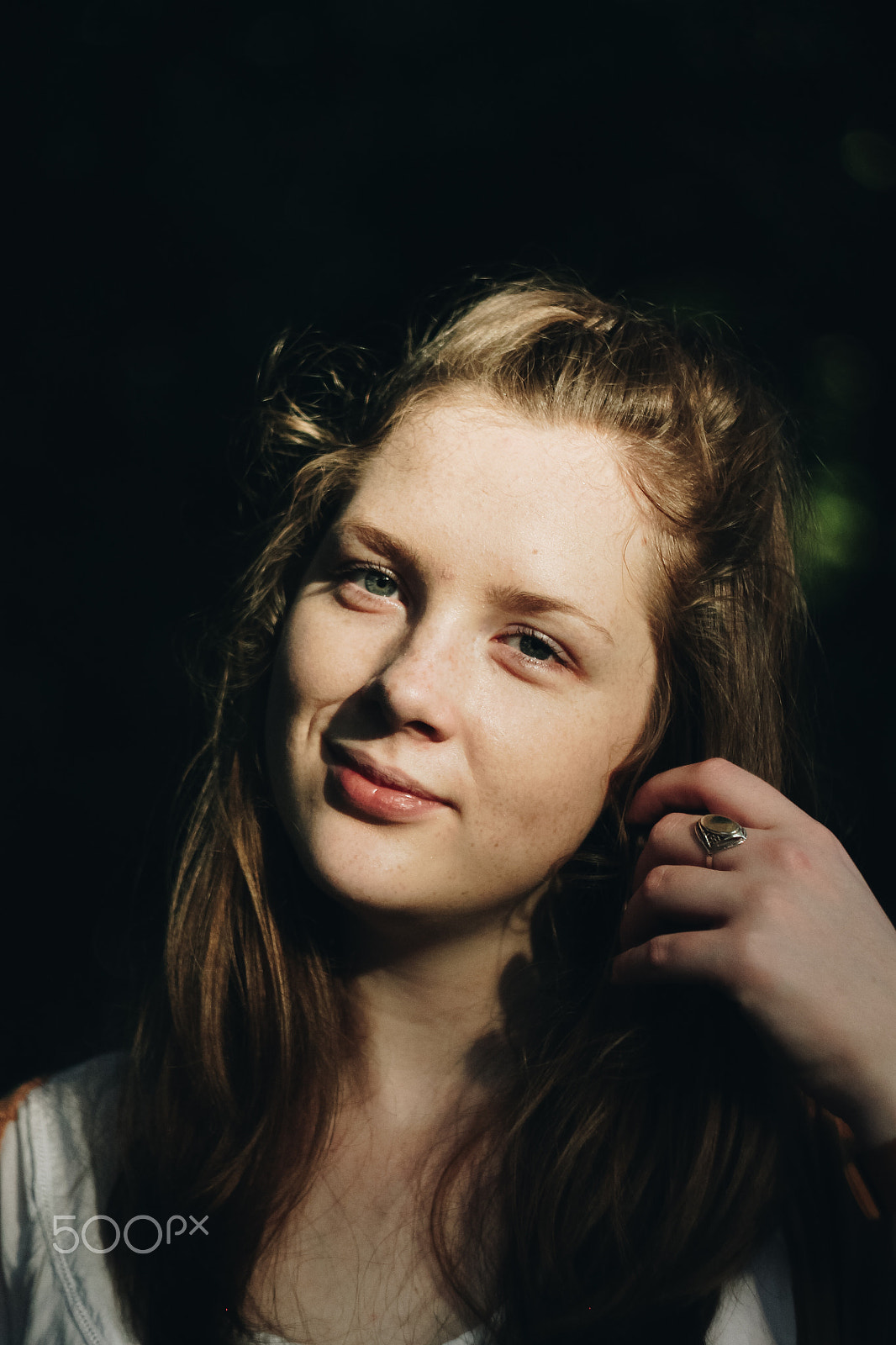 Canon EF 35-80mm f/4-5.6 sample photo. Anna's eyes photography