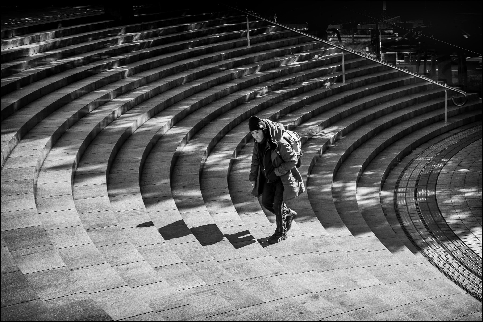 Leica Noctilux-M 50mm F0.95 ASPH sample photo. Are you lost in the world like me photography
