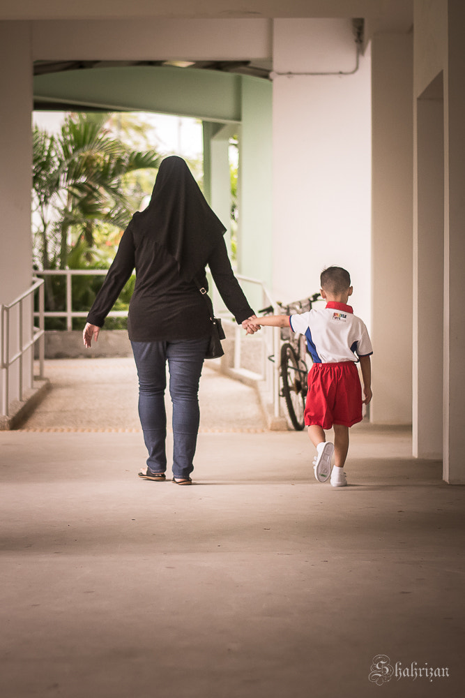 Nikon D500 + Nikon AF-S Nikkor 50mm F1.8G sample photo. Mother and son photography