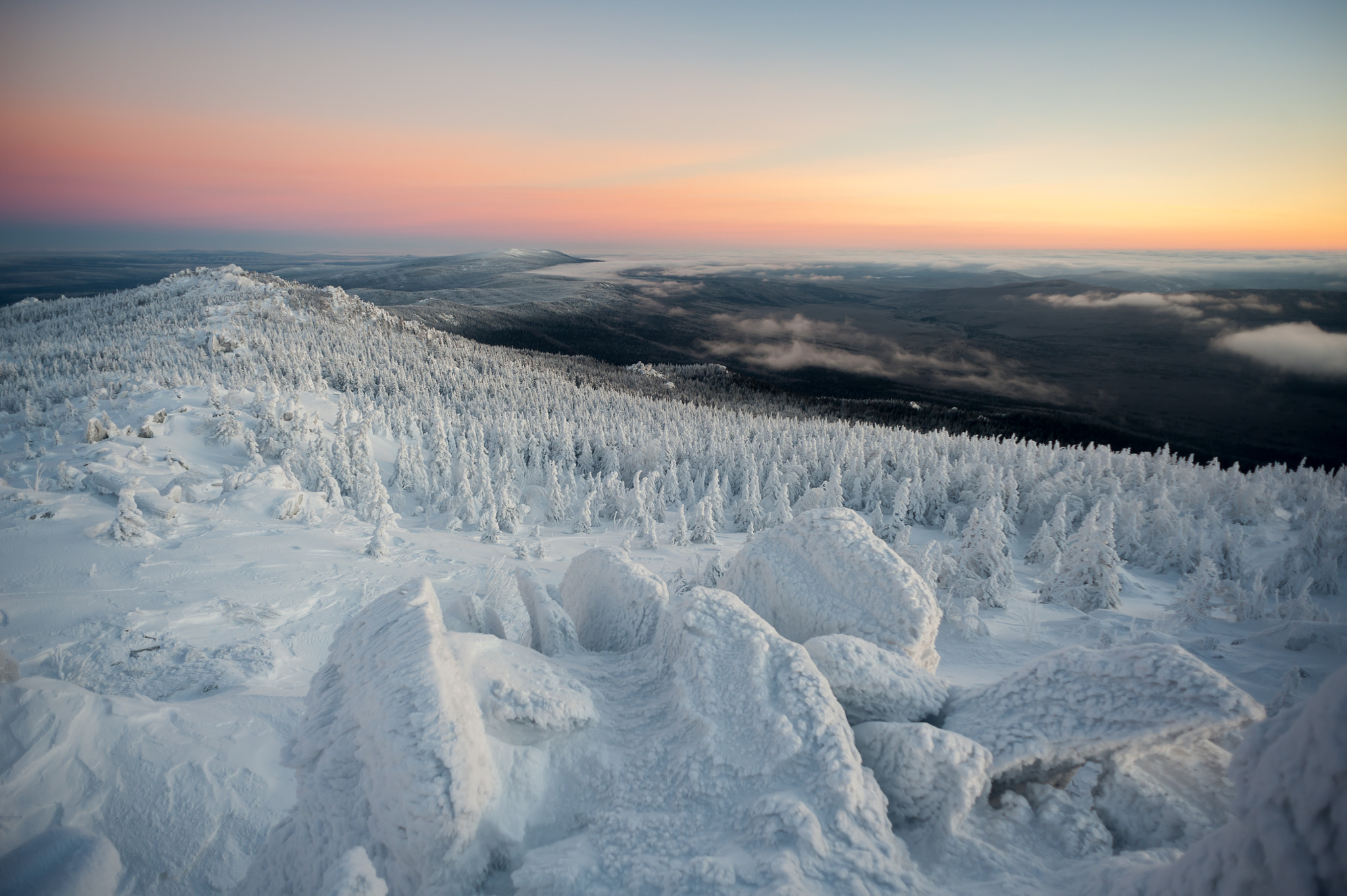 Nikon D700 + Nikon AF Nikkor 20mm F2.8D sample photo. Sunrise photography