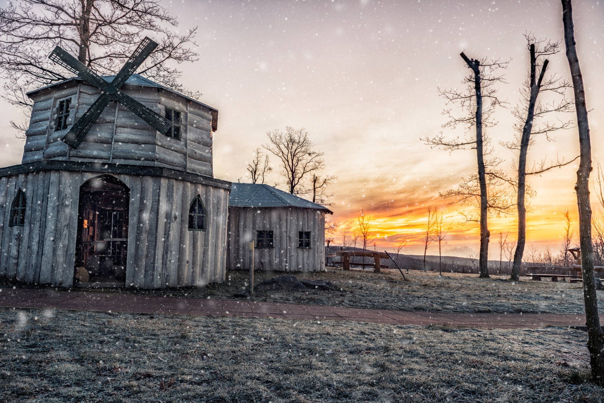 Sigma 24-70mm F2.8 EX DG Macro sample photo. Snowy sunrise photography
