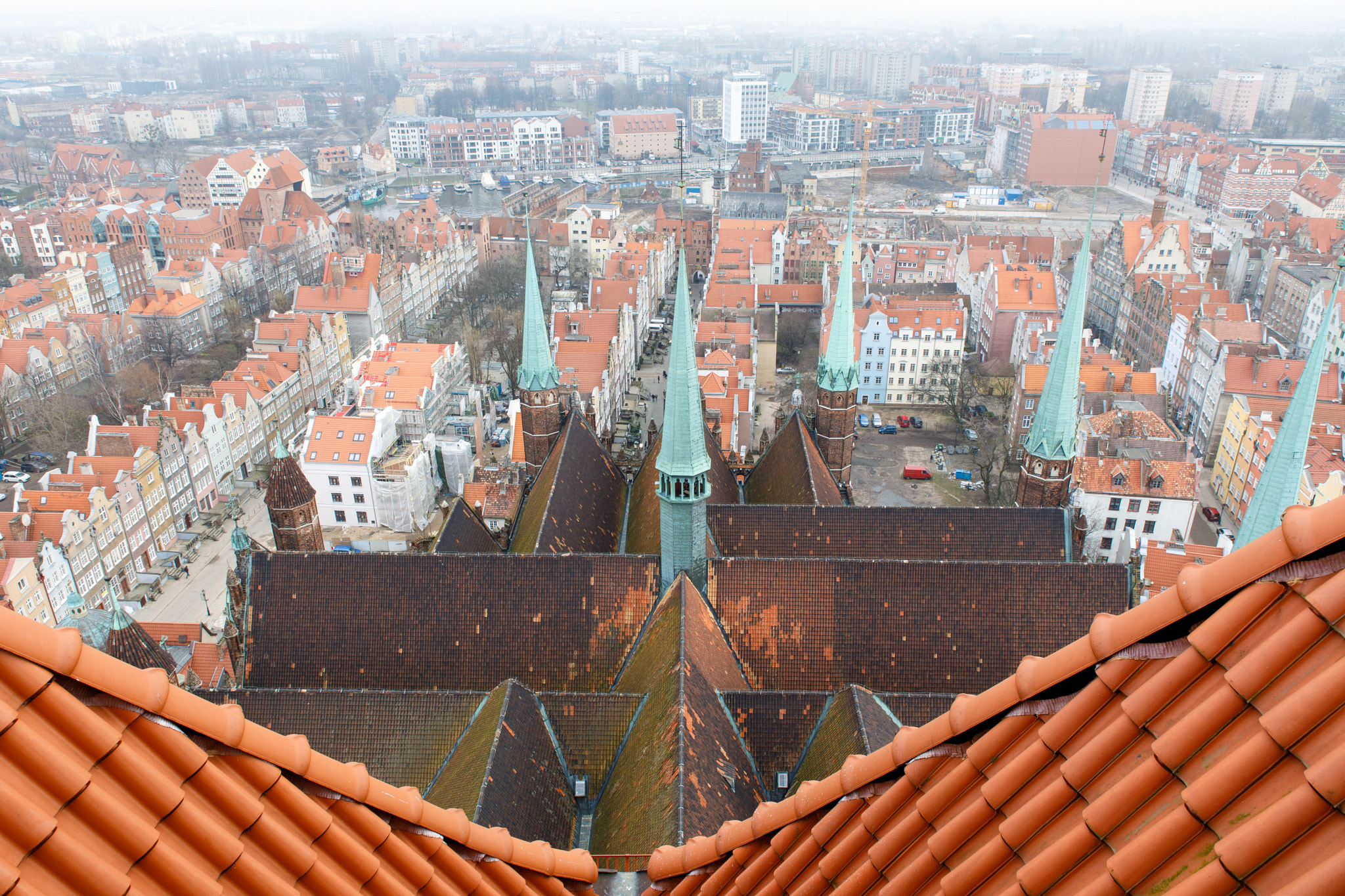 Sigma 24-70mm F2.8 EX DG Macro sample photo. View from bazylika mariacka photography