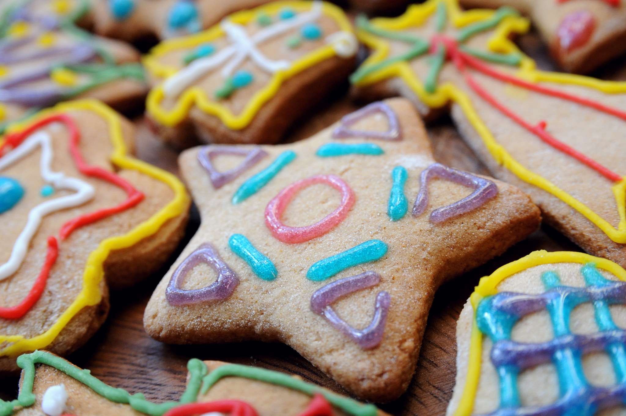 Nikon D300 + Sigma 18-50mm F2.8 EX DC Macro sample photo. Christmas cookies photography