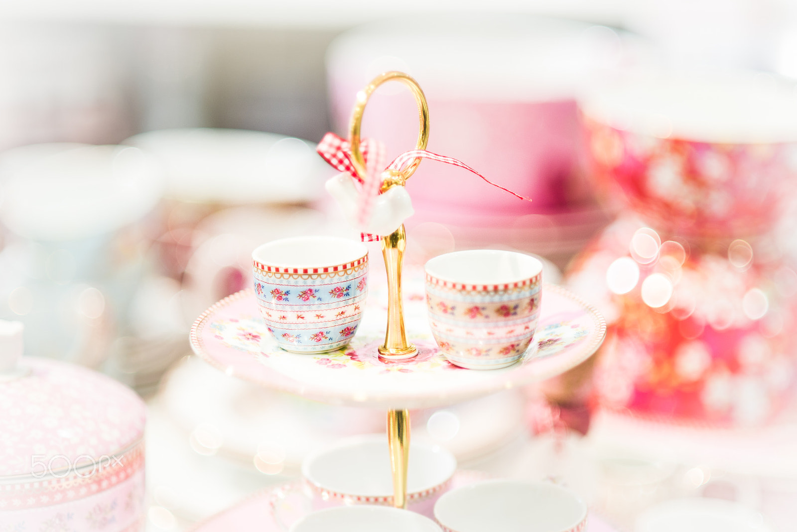 Nikon D600 + Nikon AF Nikkor 85mm F1.8D sample photo. Colorful tea cups photography
