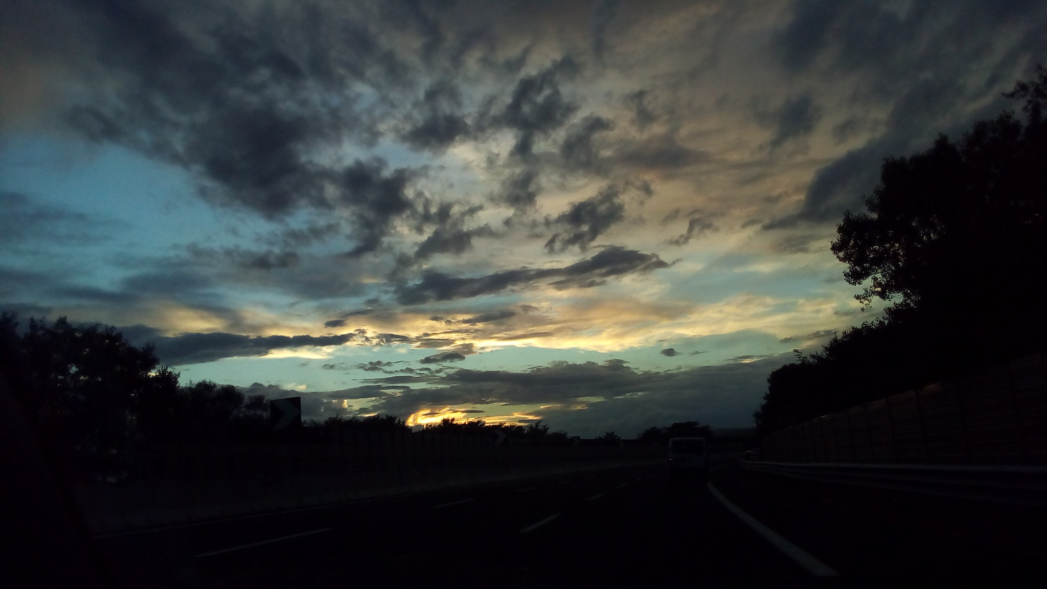 ASUS Zenfone Go (ASUS_Z00VD) sample photo. Freedom photography