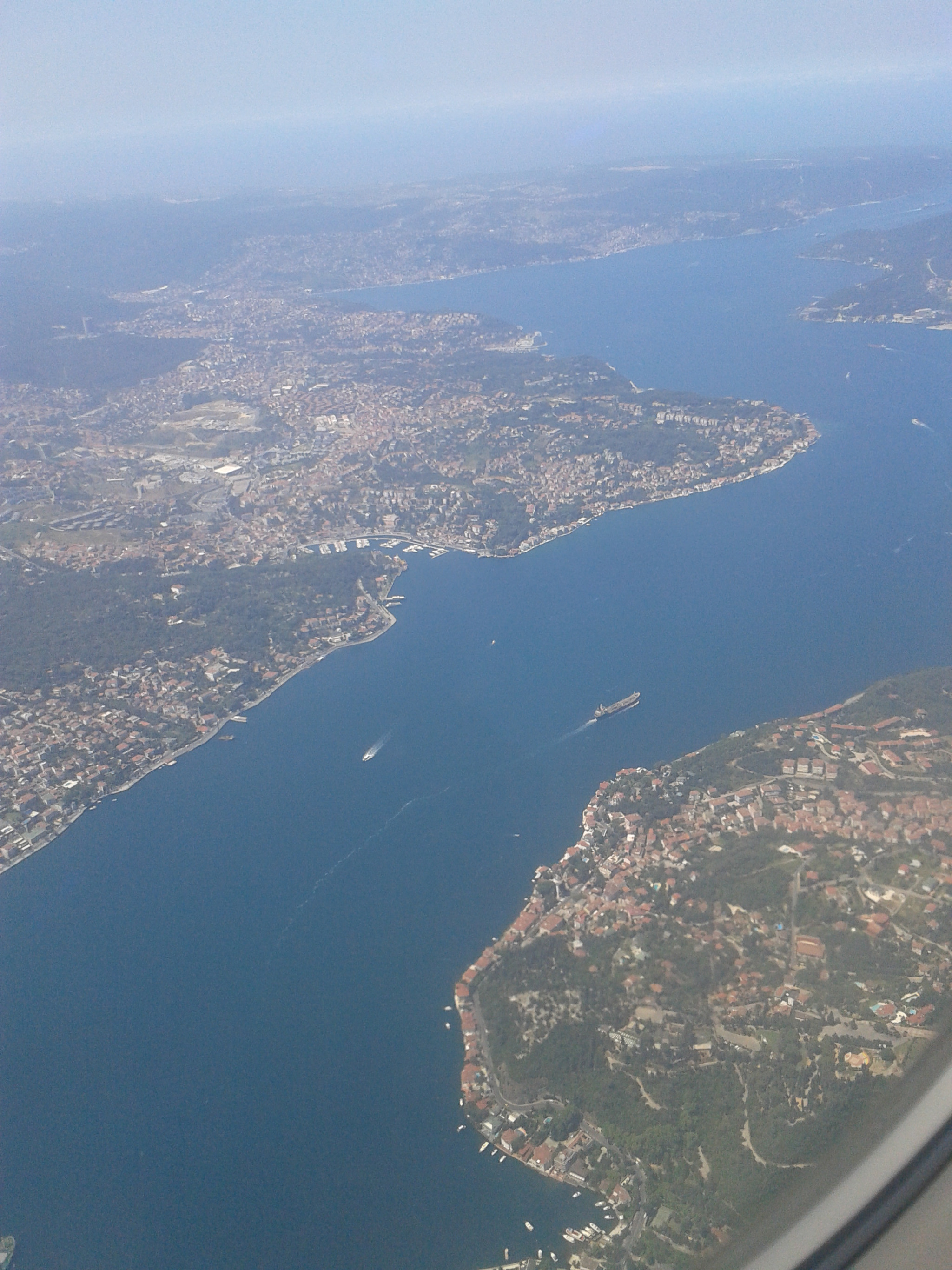Samsung Galaxy Ace sample photo. 2014-07-10, sorvolando istanbul photography