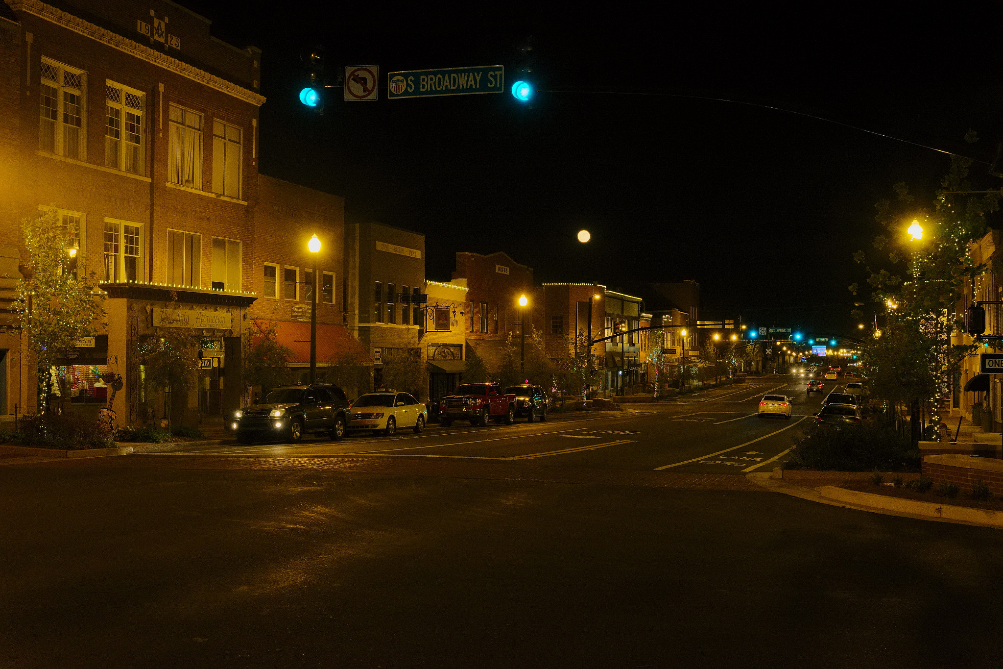 Fujifilm X-E2S + Fujifilm XF 27mm F2.8 sample photo. Super moon over main photography