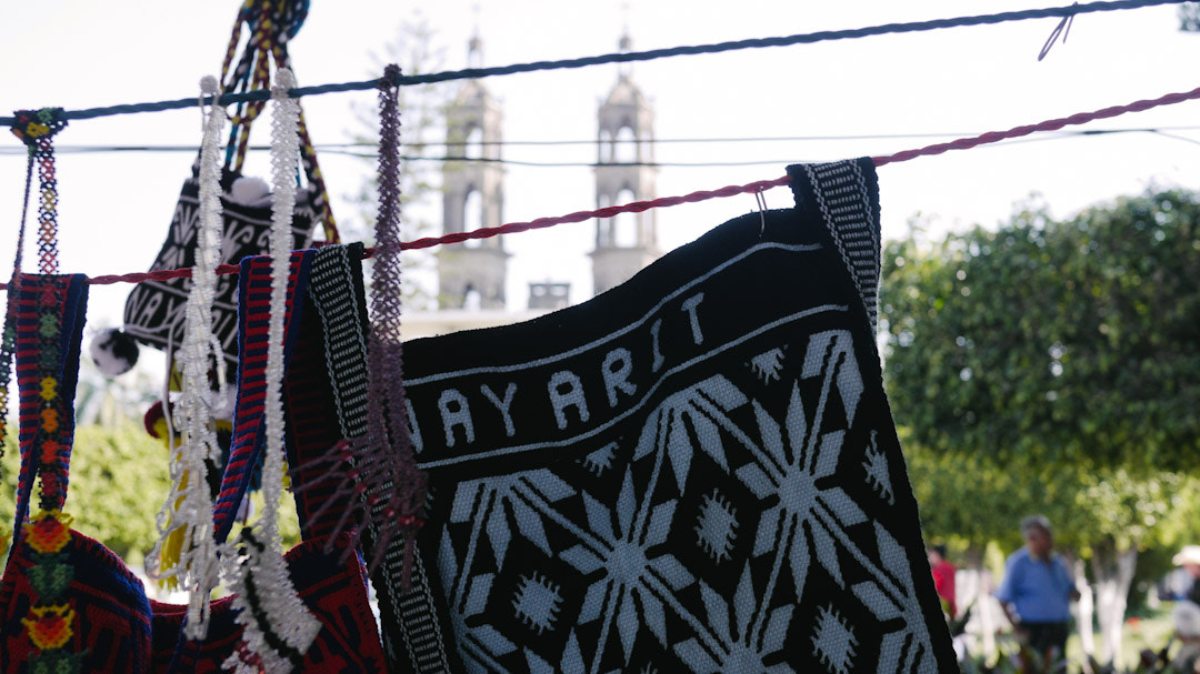 Panasonic Lumix DMC-GH3 + Panasonic Lumix G 20mm F1.7 ASPH sample photo. Bolsa con catedral tepic de fondo.  27 de diciembre 2016. tepic nayarit. photography
