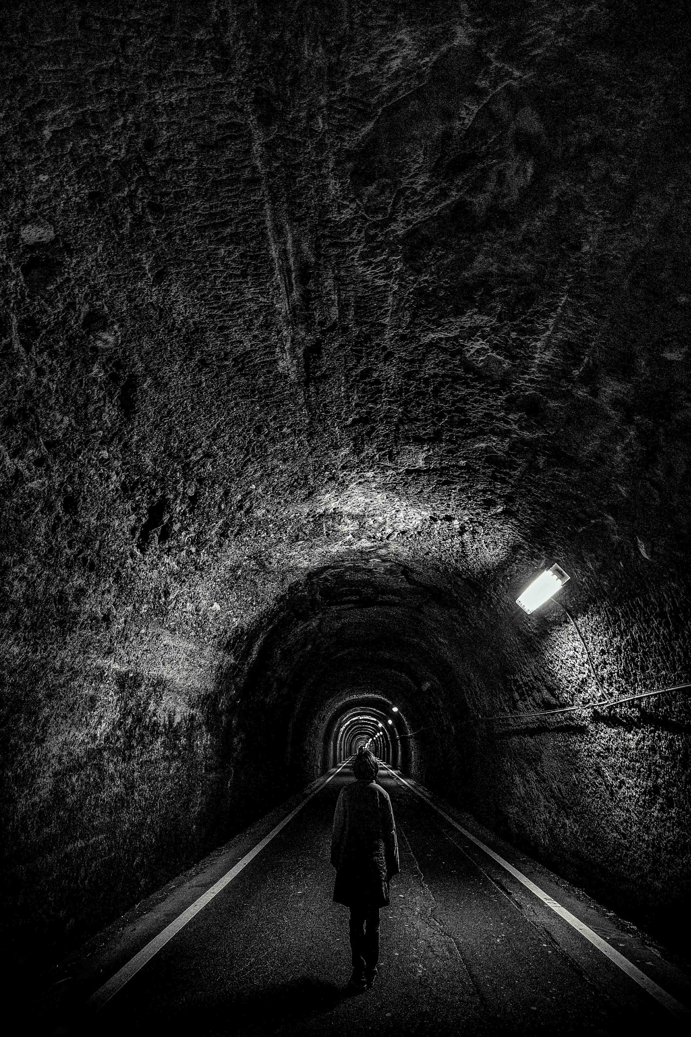 Canon EF 16-35mm F2.8L III USM sample photo. Tunnel photography