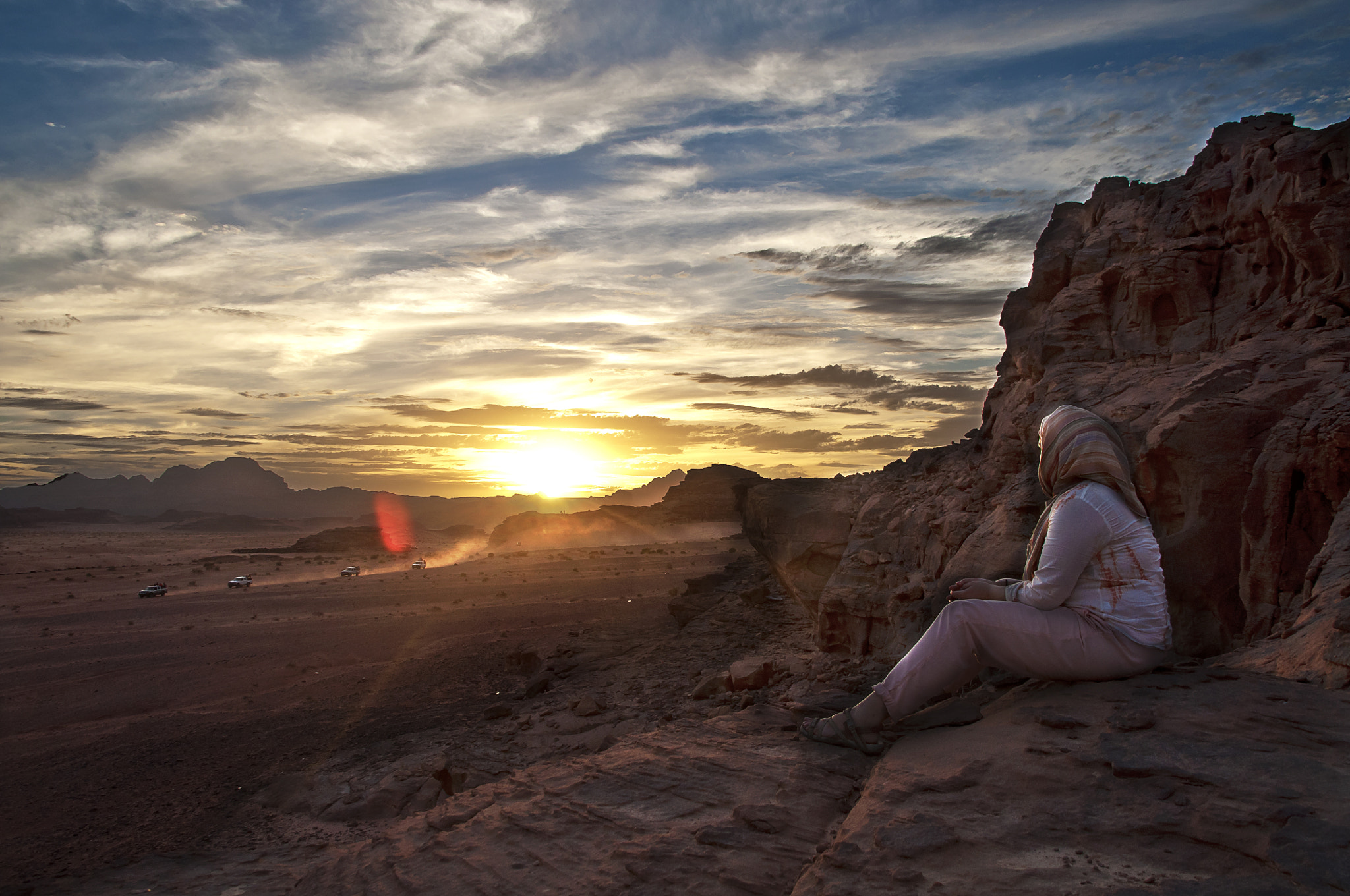 Nikon D5000 + Sigma 18-200mm F3.5-6.3 DC OS HSM sample photo. Wadi rum atardecer photography