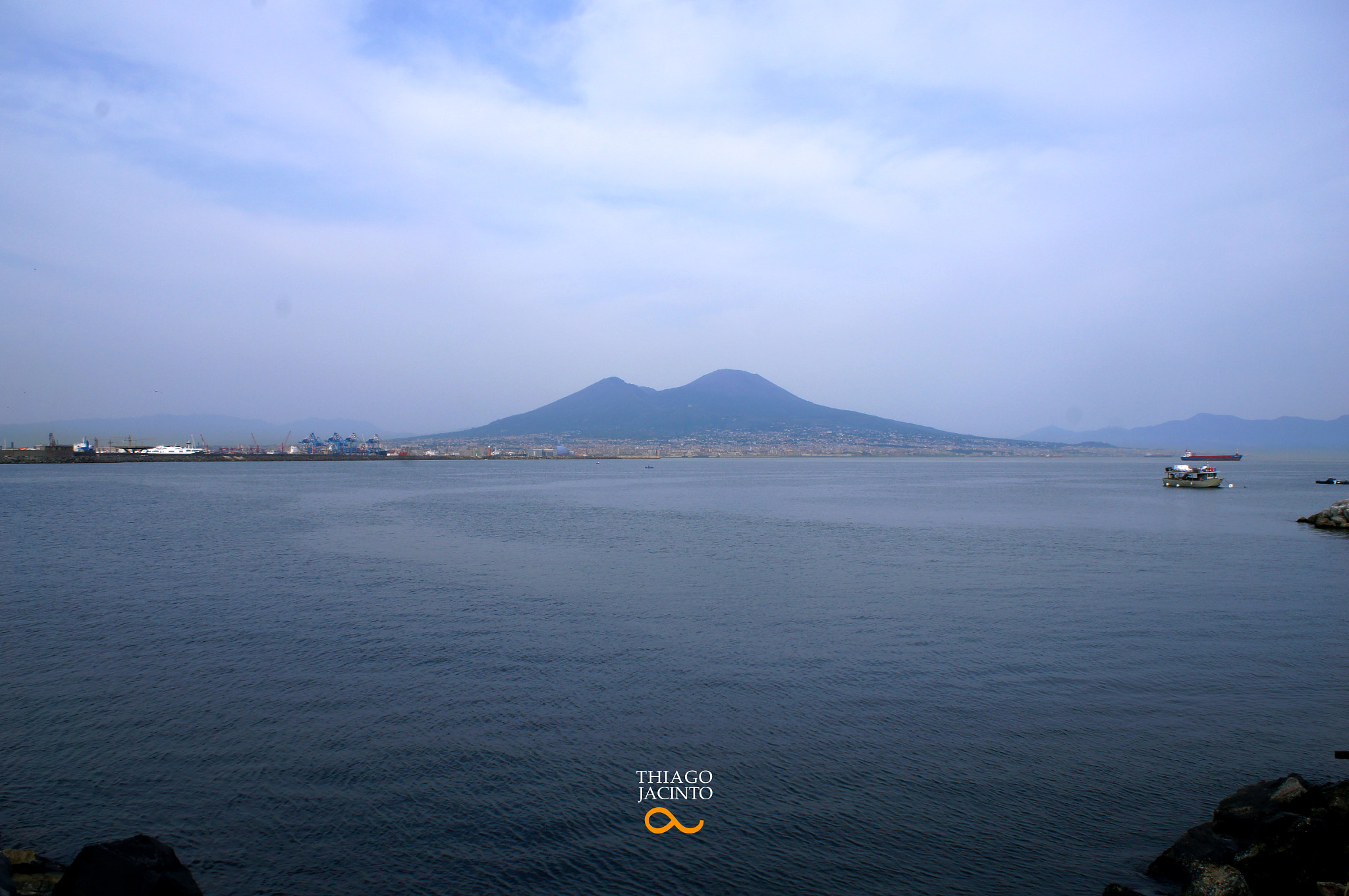 Tamron 18-200mm F3.5-6.3 Di III VC sample photo. Il vesuvio photography