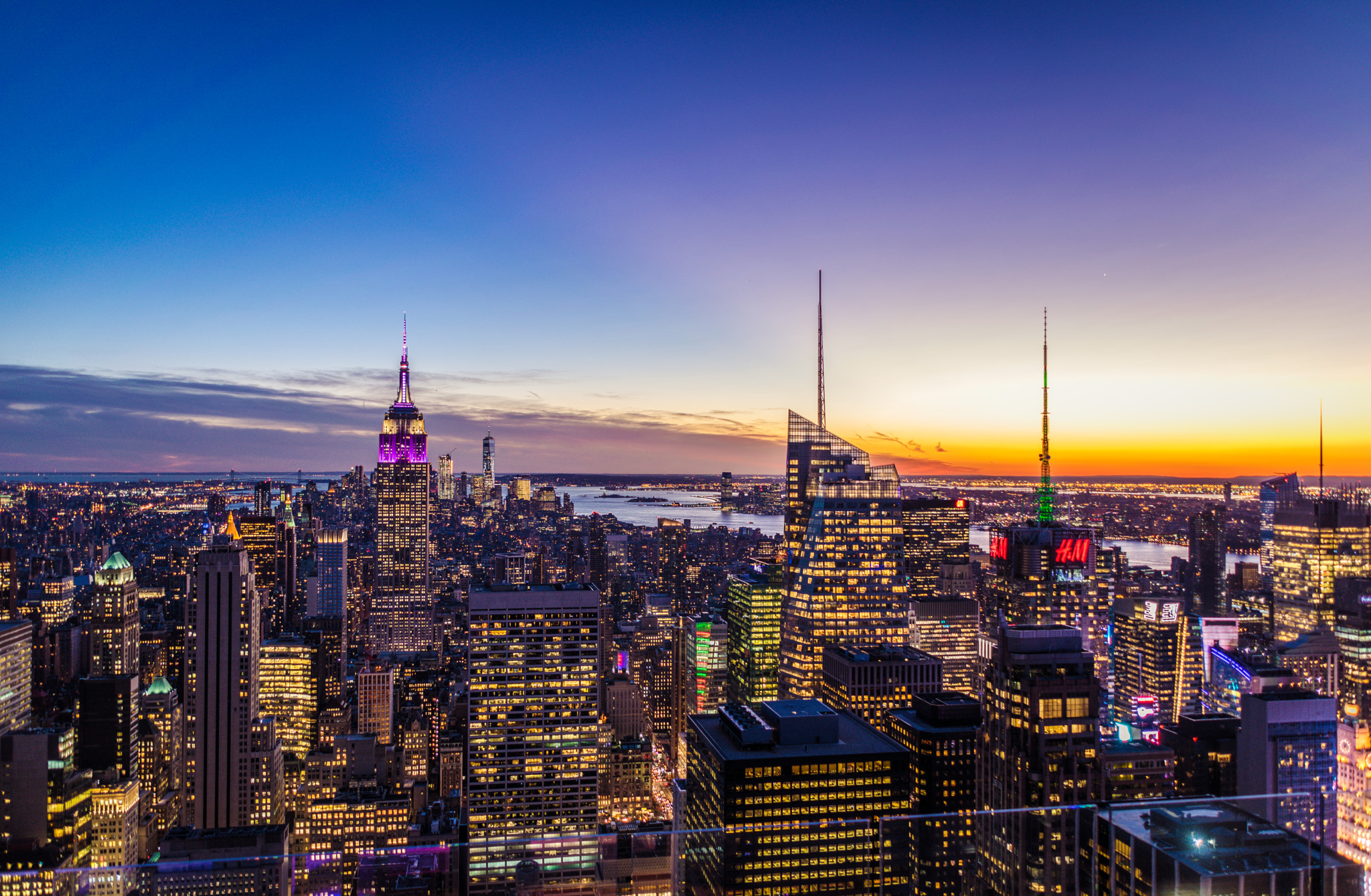 Sigma 28-300mm F3.5-6.3 DG Macro sample photo. Top of the rock at sunset photography