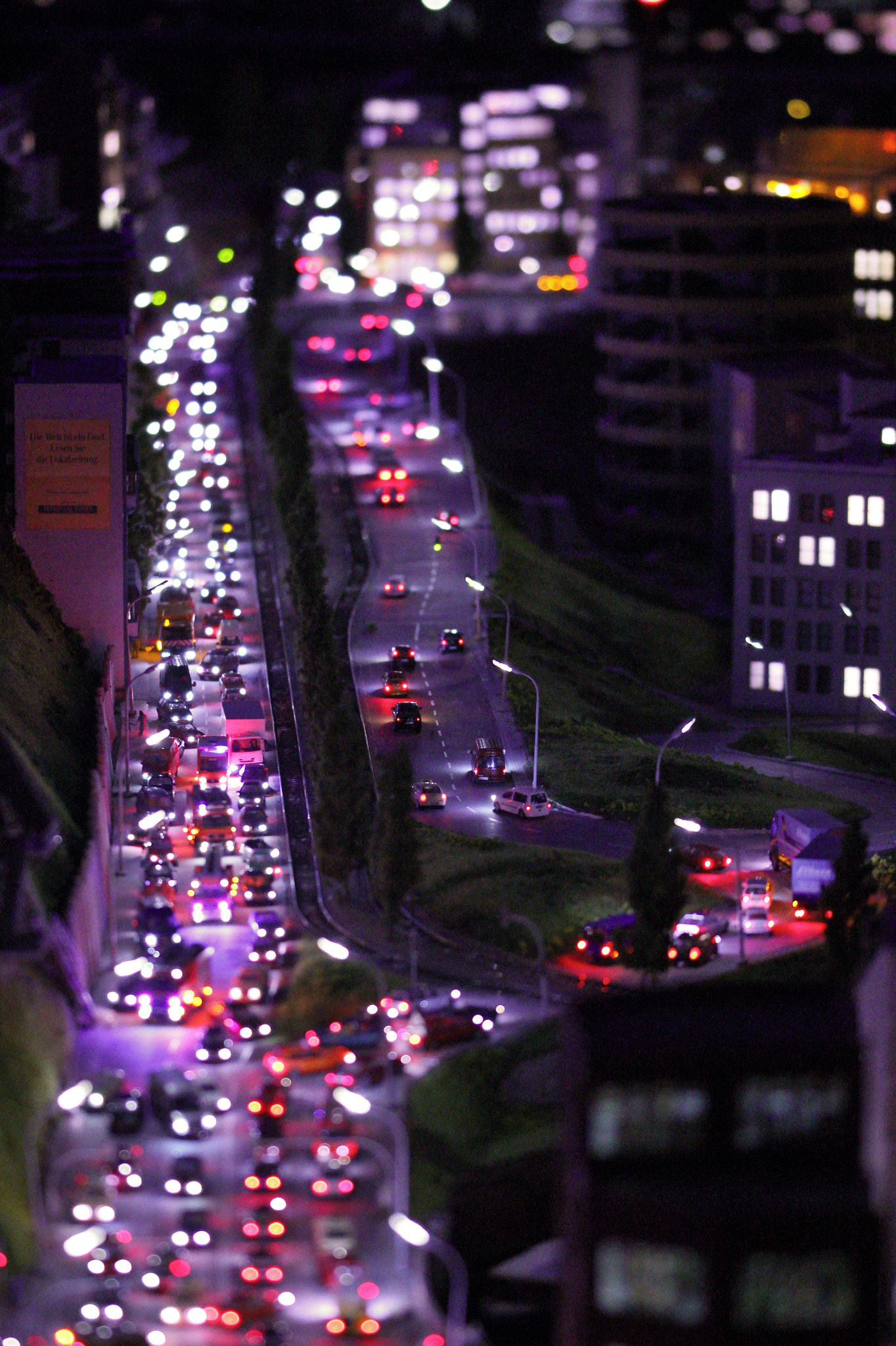 Sigma 105mm F2.8 EX DG OS HSM sample photo. Traffic jam photography