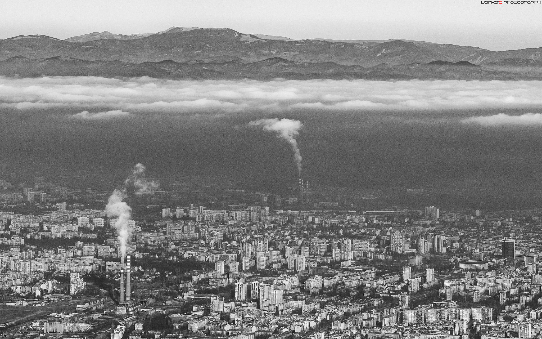 Nikon AF-Nikkor 80-200mm F2.8D ED sample photo. Foggy sofia photography