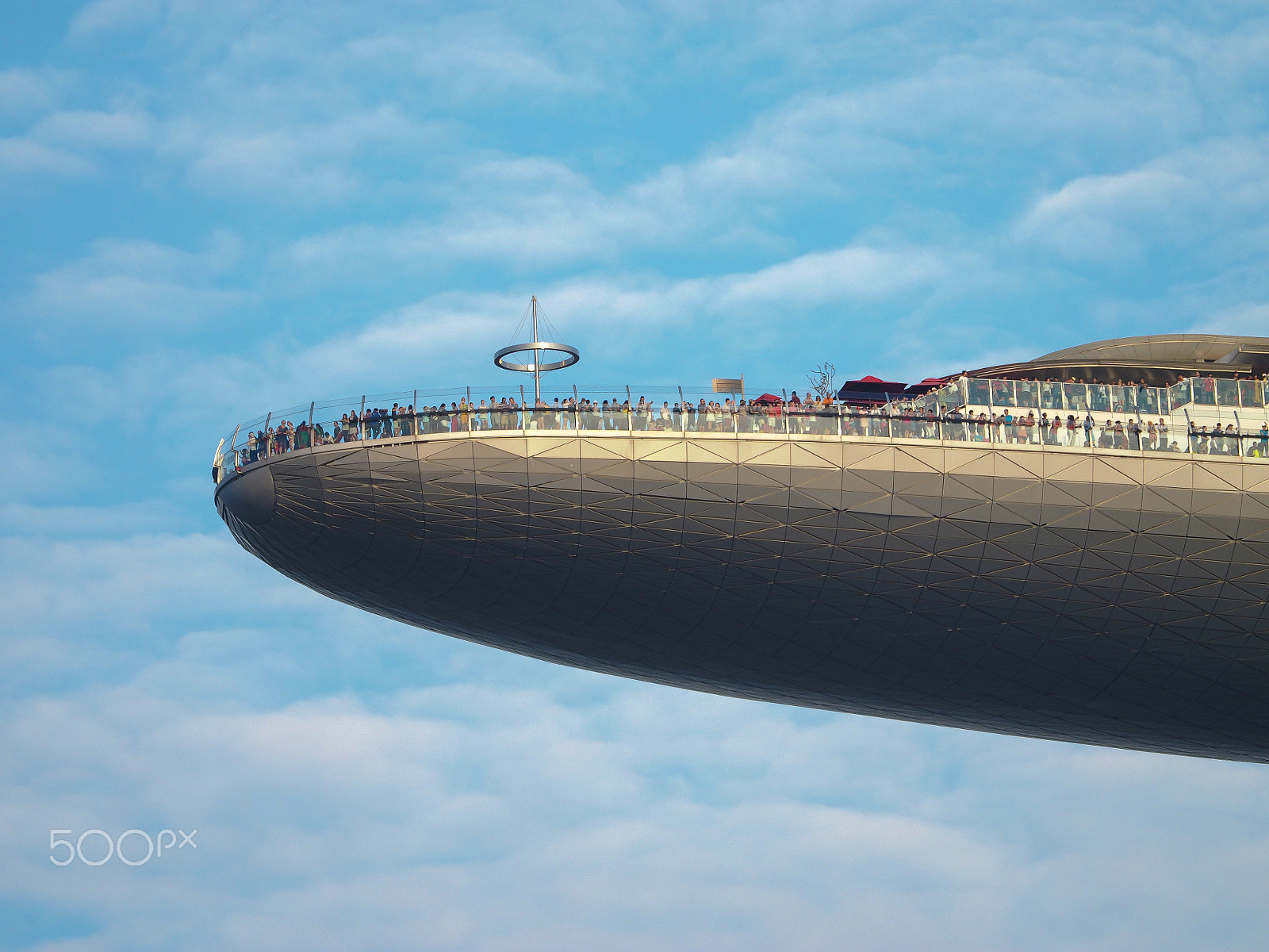 Olympus OM-D E-M1 + Olympus M.Zuiko Digital ED 40-150mm F2.8 Pro sample photo. The flying ship photography