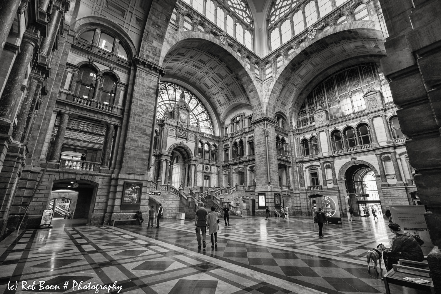 Canon EOS 5DS + Canon EF 16-35mm F4L IS USM sample photo. Train station, antwerpen 2 photography