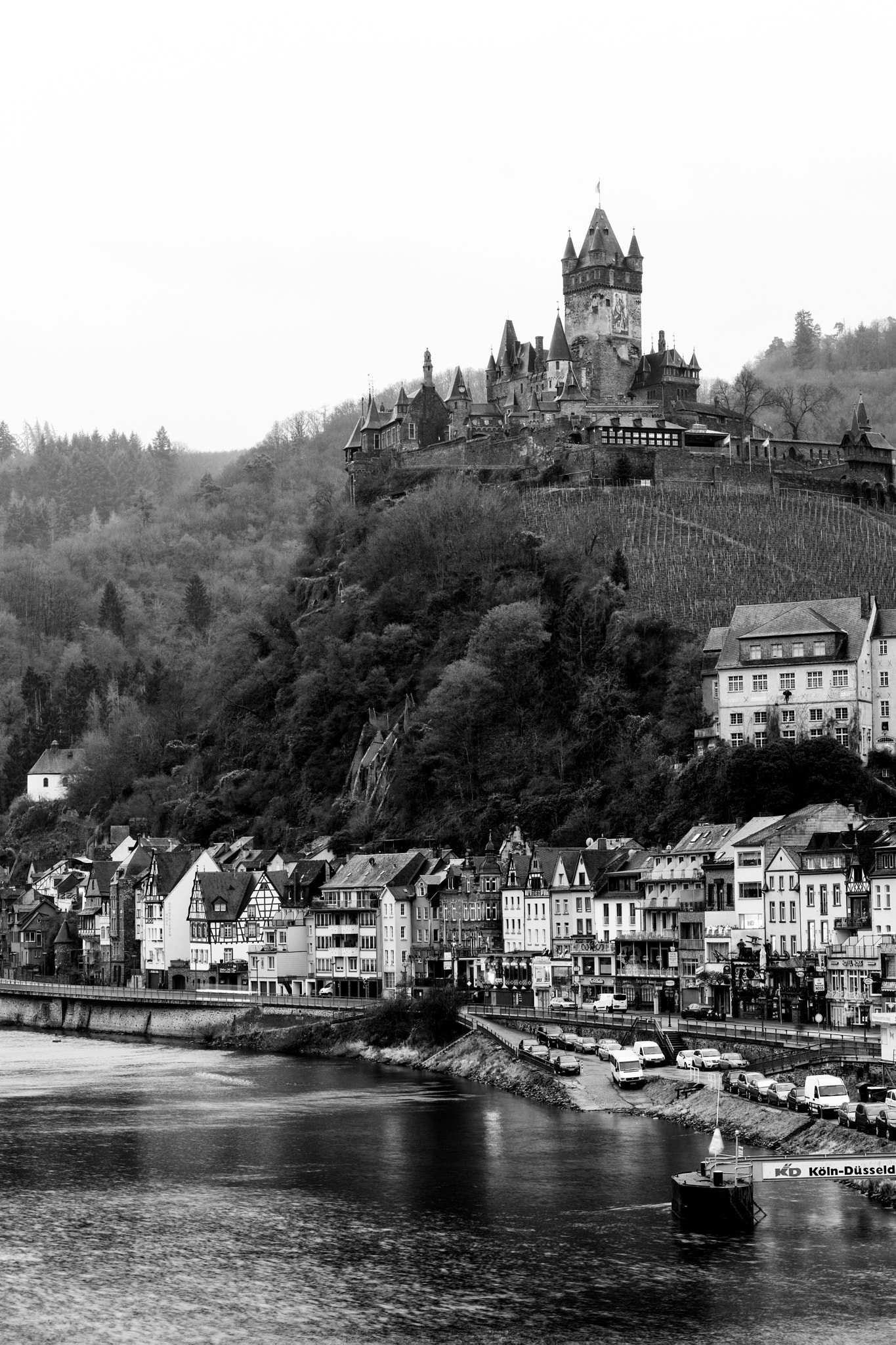 Sony a6300 + Sony Sonnar T* FE 55mm F1.8 ZA sample photo. Reichsburg cochem, cochem, germany photography