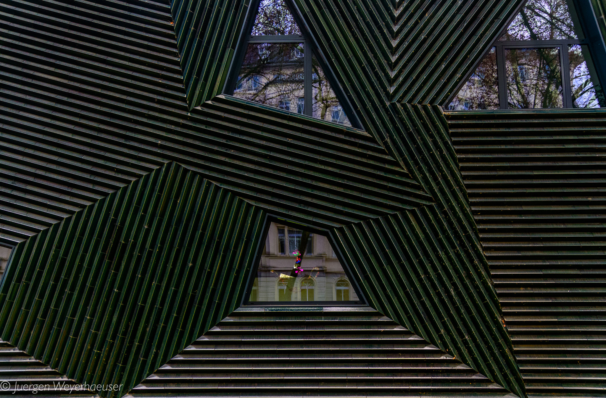 1 NIKKOR VR 10-100mm f/4-5.6 sample photo. Fotoziel  - synagoge mainz - fassade  photography