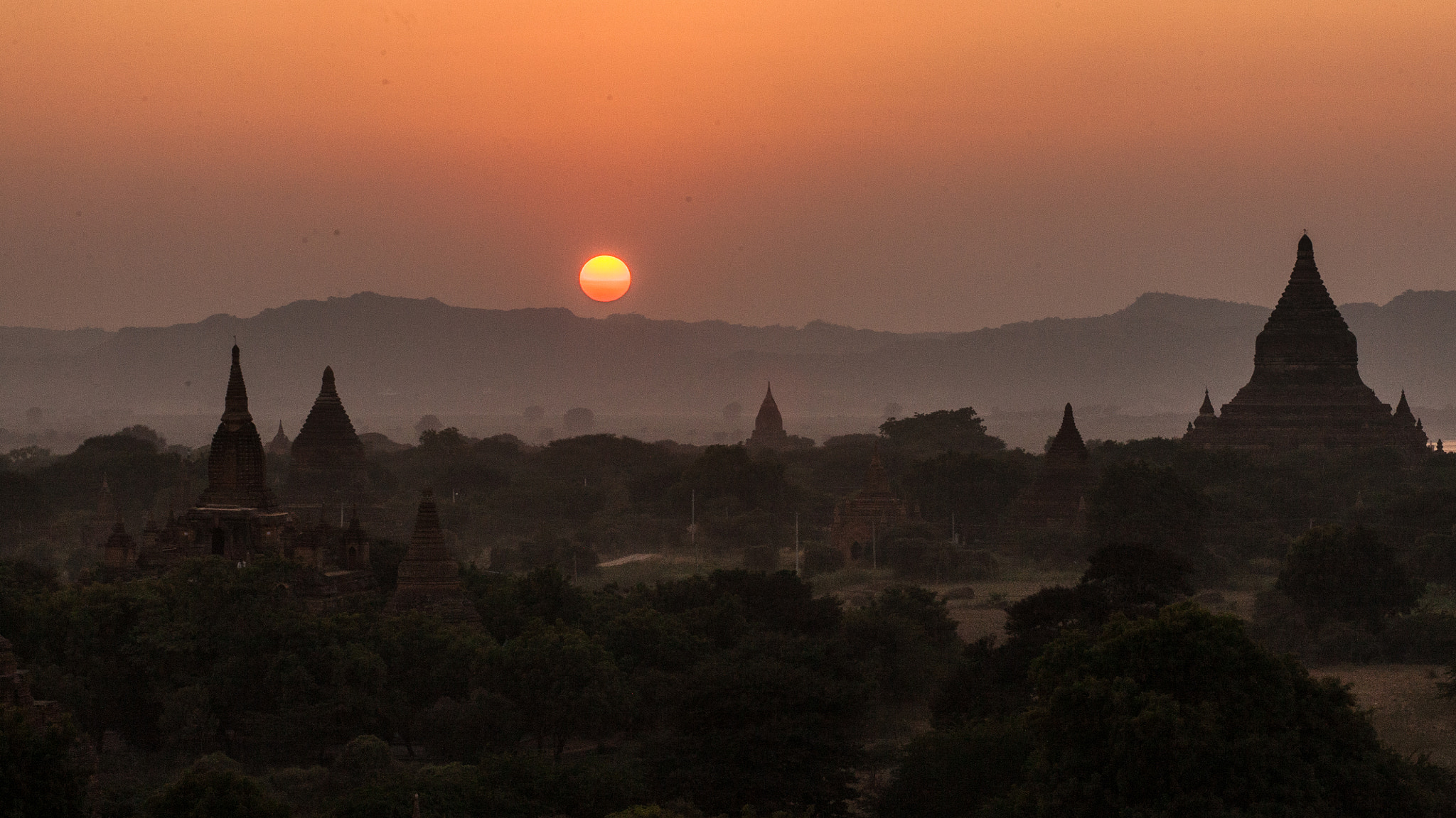 Canon EOS 5D + Canon EF 70-200mm F4L USM sample photo. Burma dream 4 photography