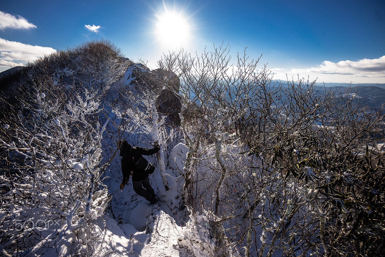 Sony a7 II + Sony E 10-18mm F4 OSS sample photo. New year hiking photography