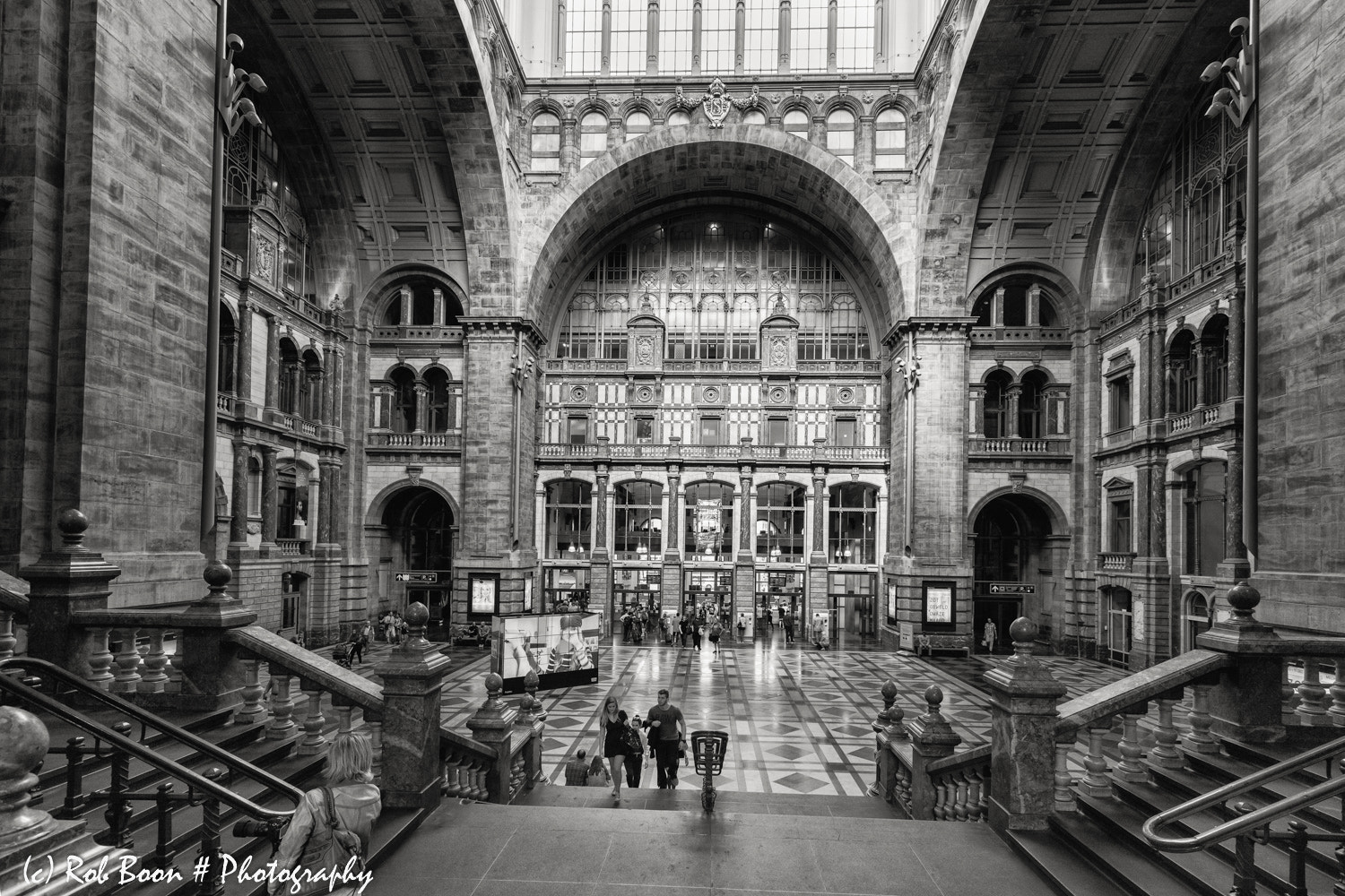 Canon EOS 5DS + Canon EF 16-35mm F4L IS USM sample photo. Train station, antwerpen 3 photography