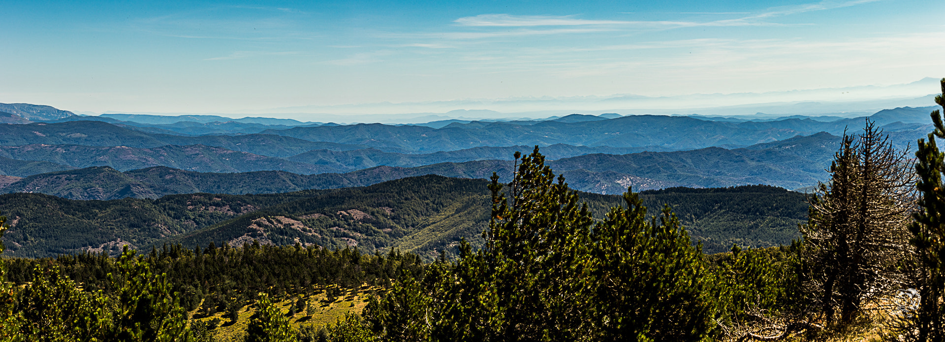 Canon EF 70-200mm F2.8L USM sample photo. Panoramique du mont aigoual photography