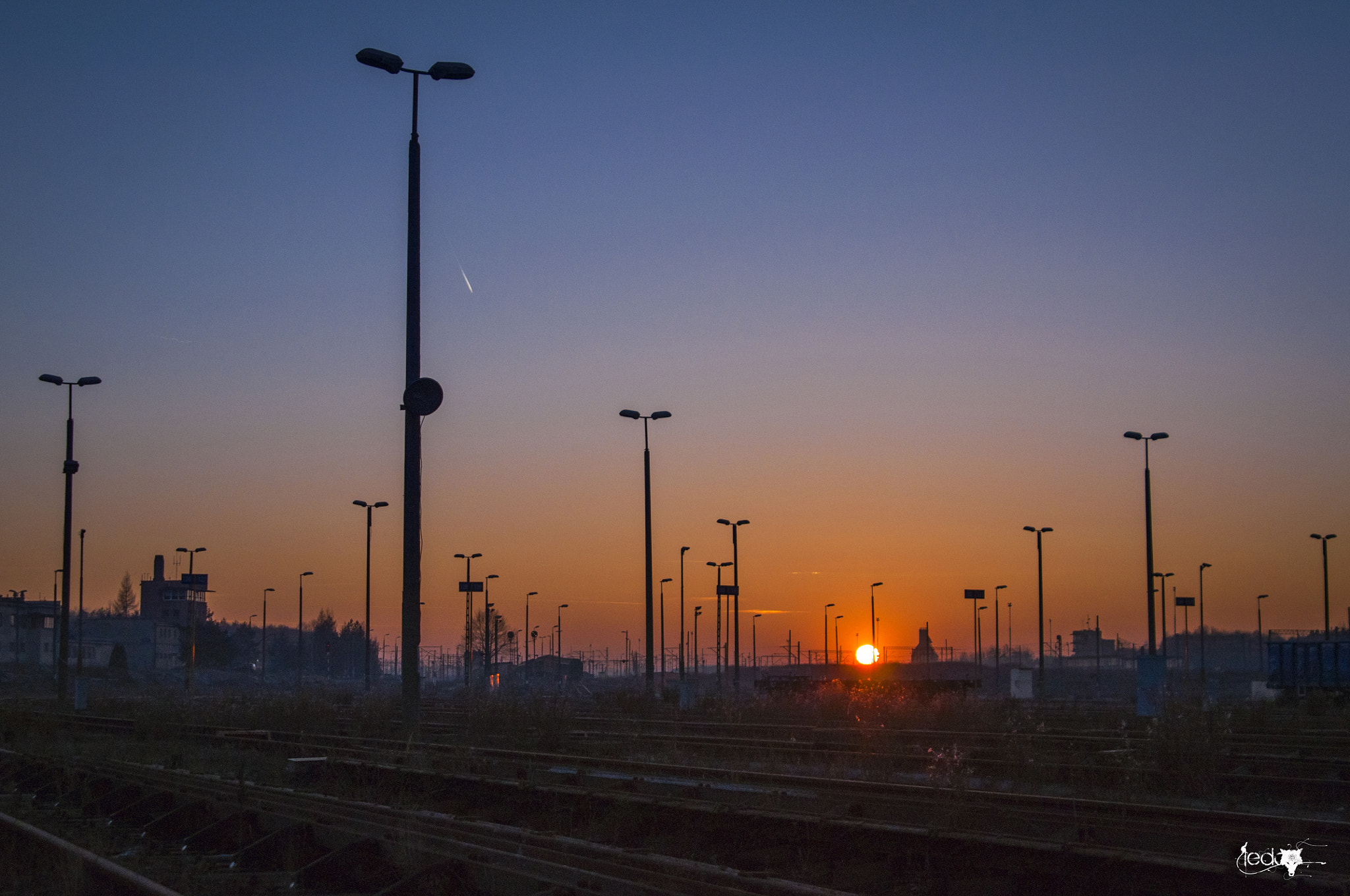 Sigma 28-300mm F3.5-6.3 DG Macro sample photo. Big train station photography