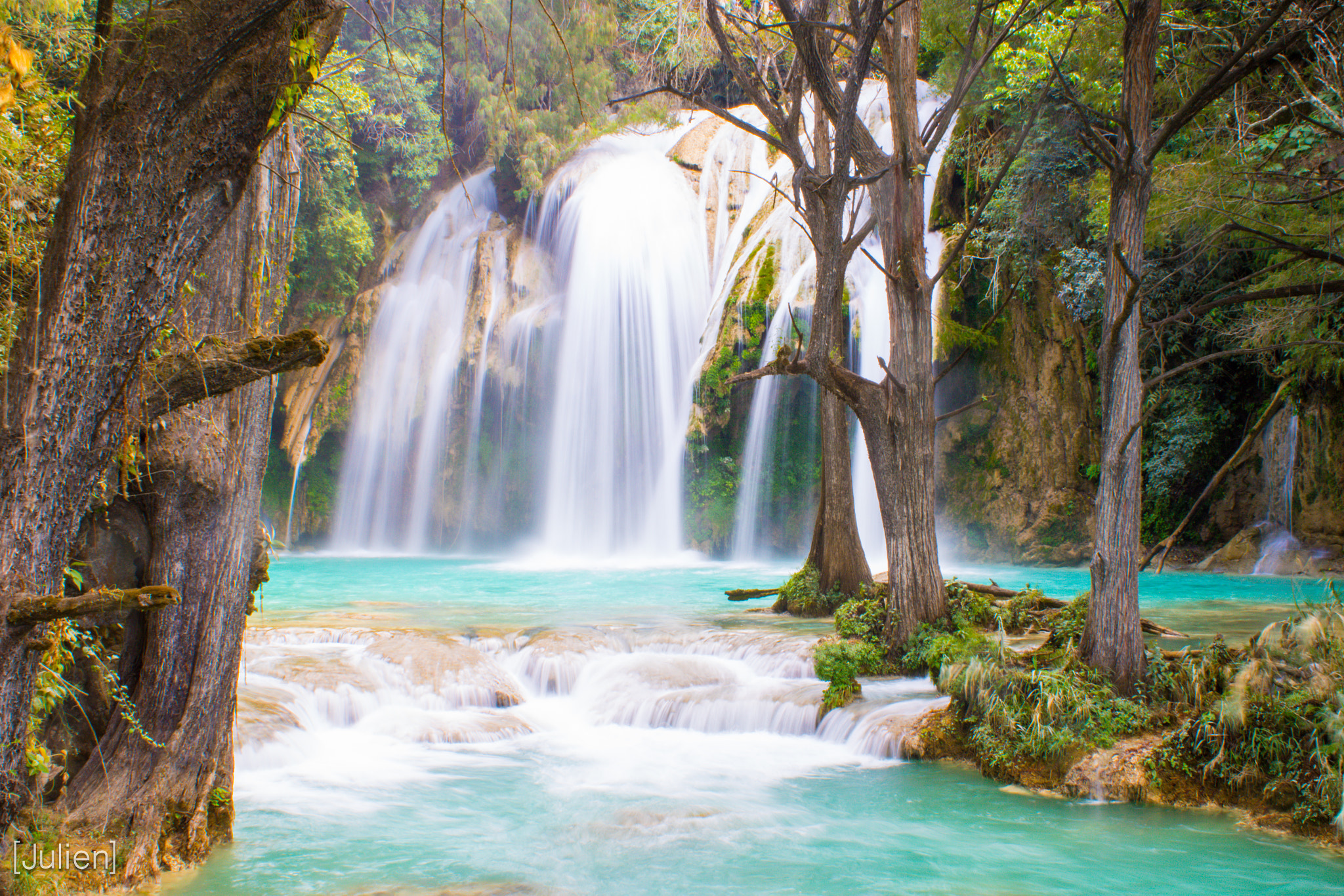 Canon EOS 7D Mark II + Canon EF-S 18-55mm F3.5-5.6 IS II sample photo. Long exposure shot of the waterfall el chiflon in chiapas, mexico photography